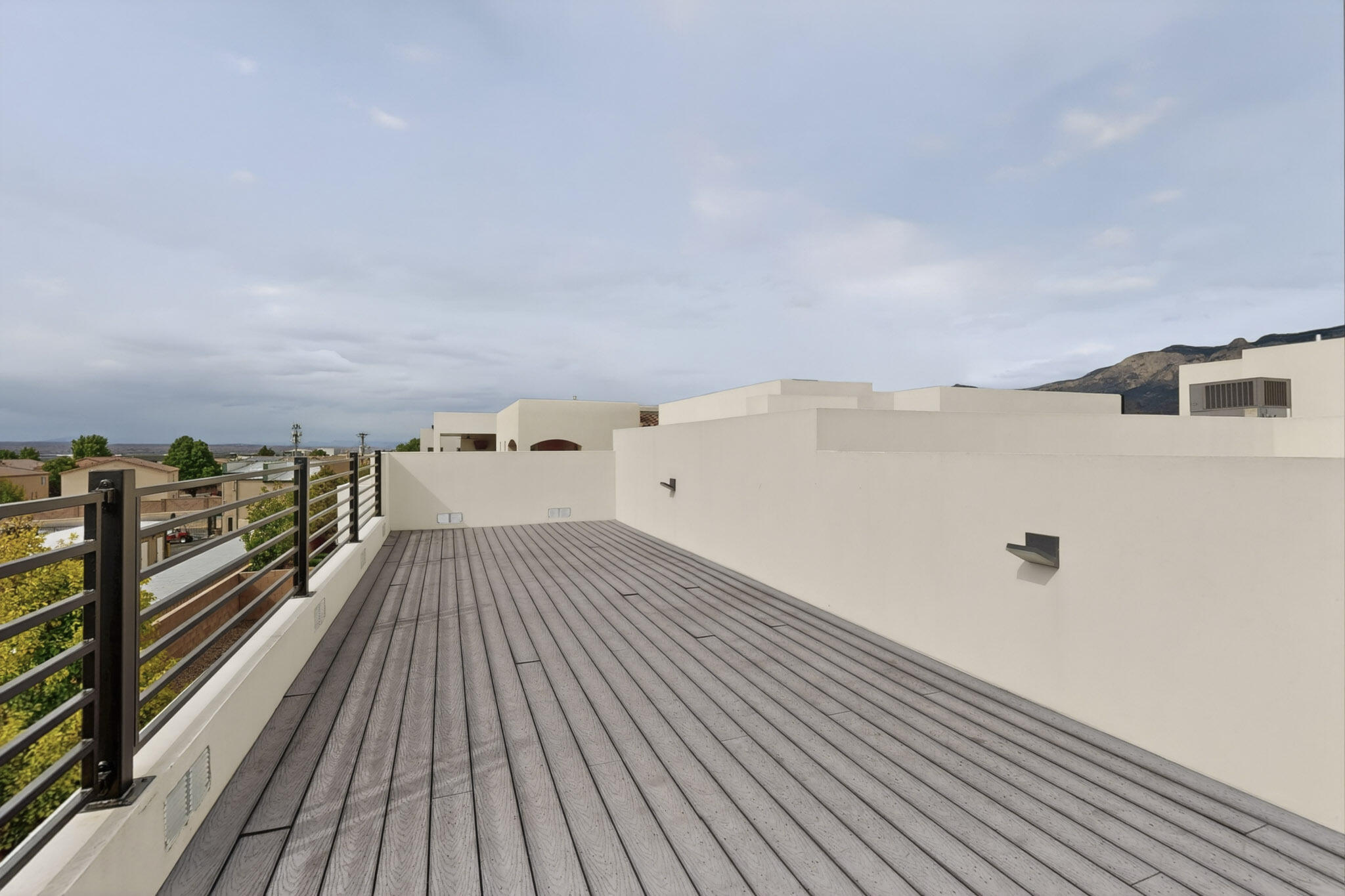 8815 Silver Oak Lane NE