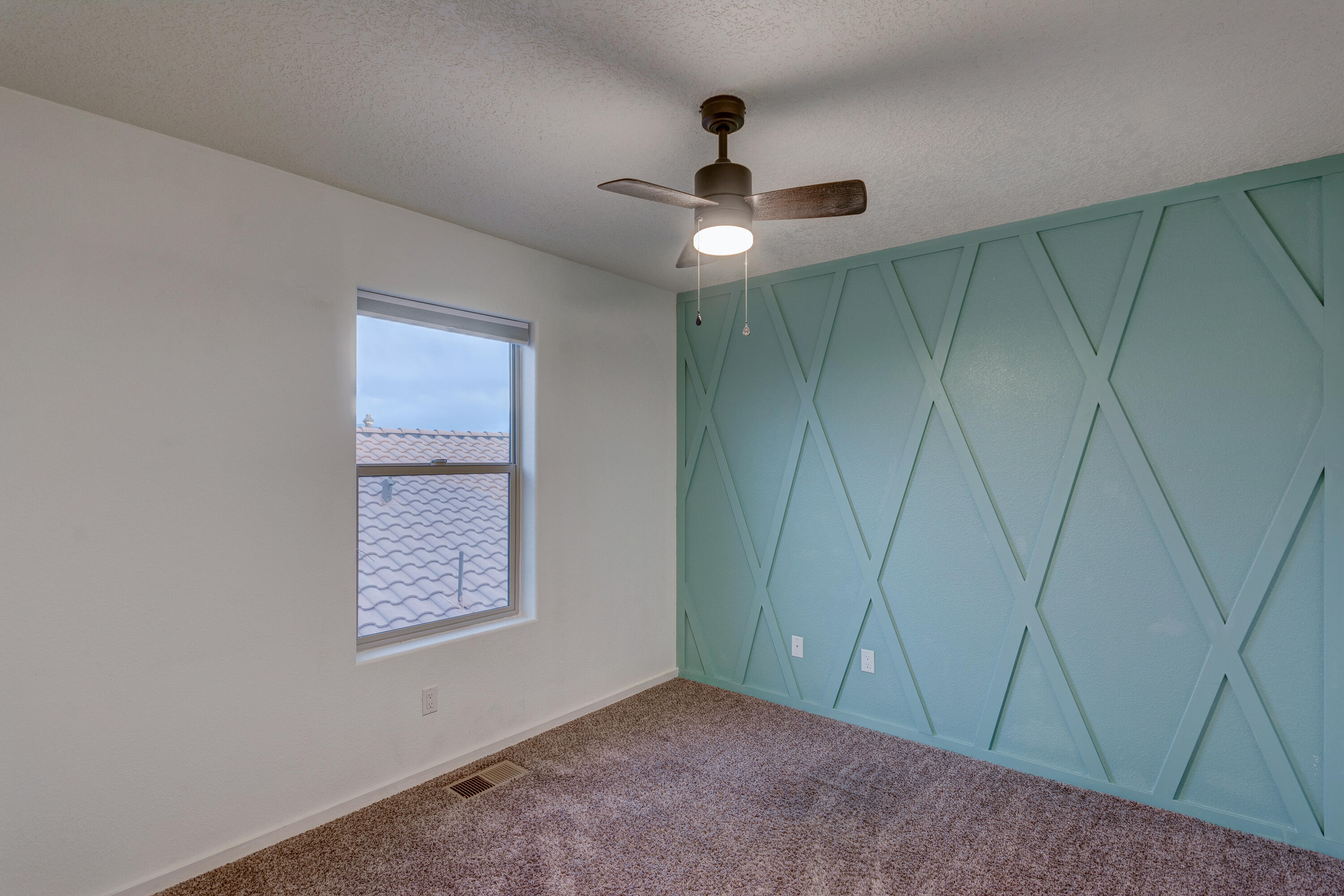 3253 Llano Vista Loop NE