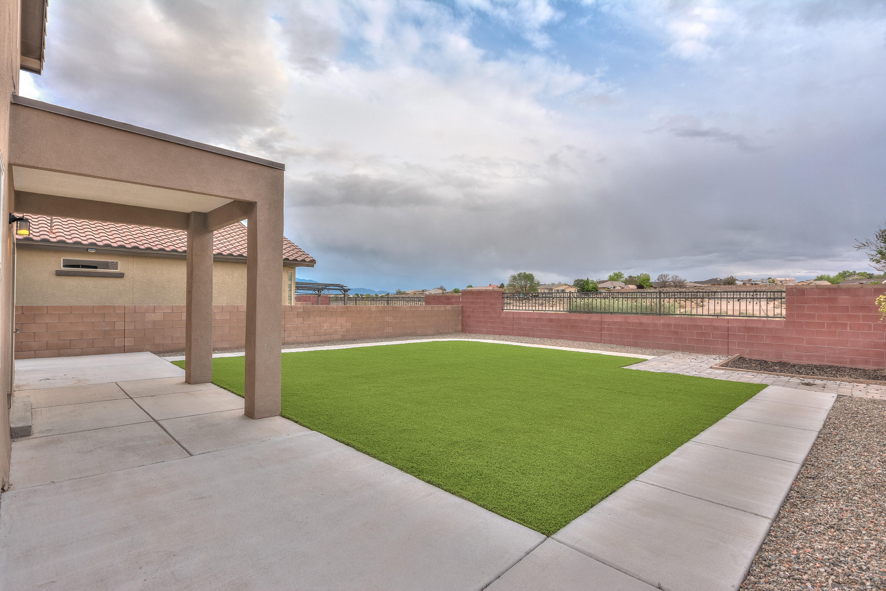3253 Llano Vista Loop NE