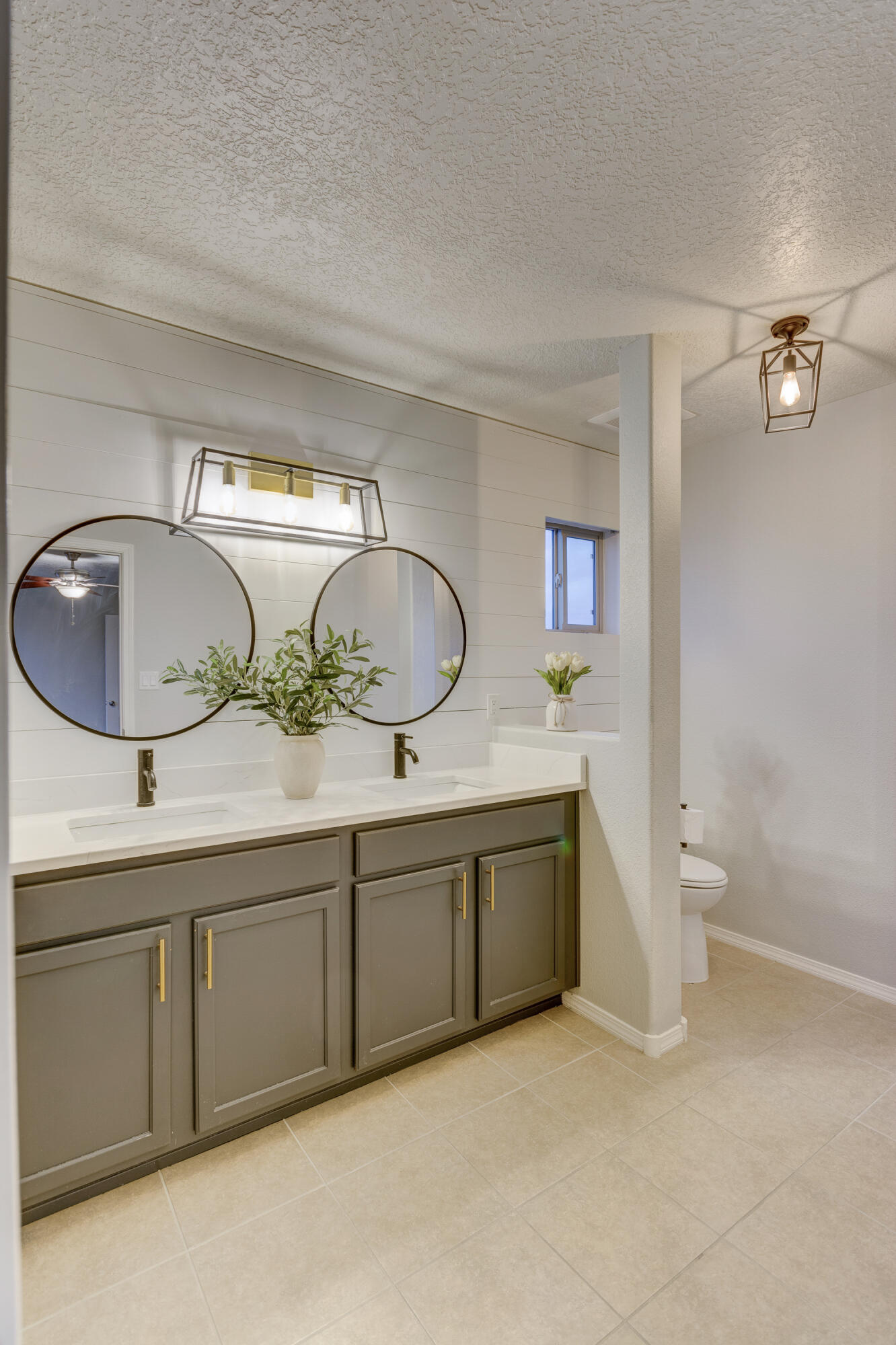 3253 Llano Vista Loop NE
