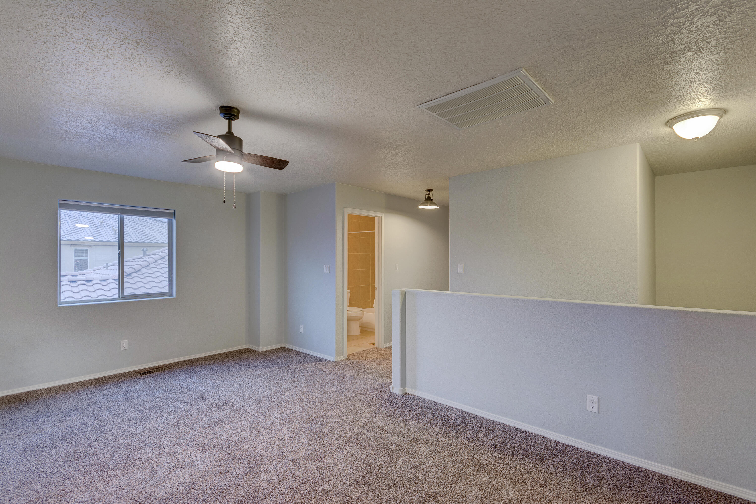 3253 Llano Vista Loop NE