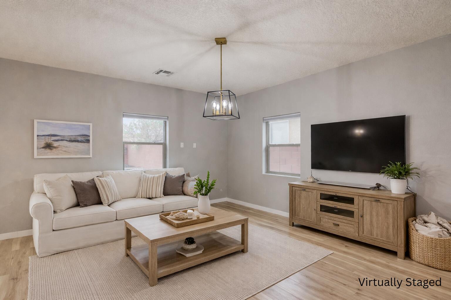 3253 Llano Vista Loop NE