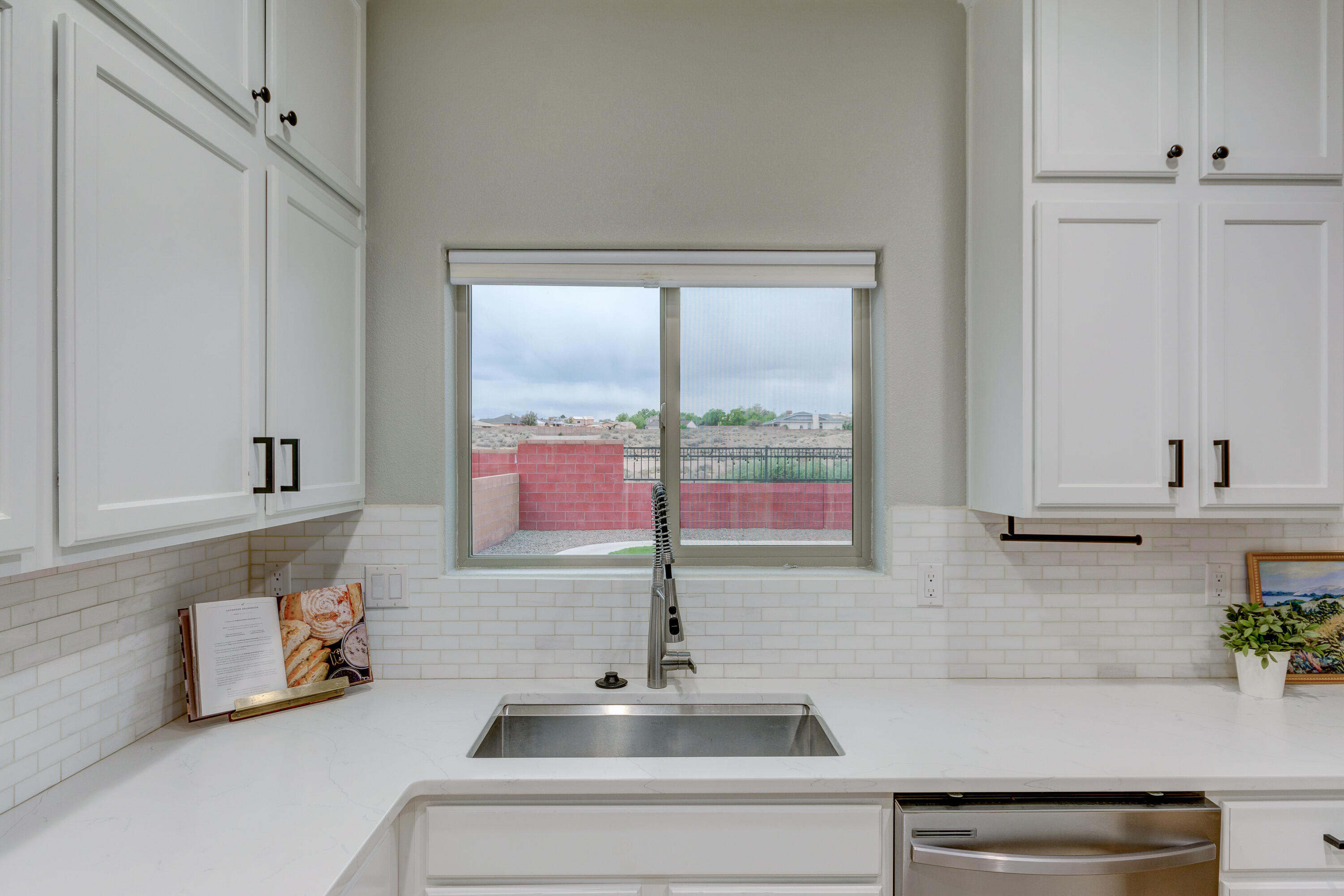 3253 Llano Vista Loop NE