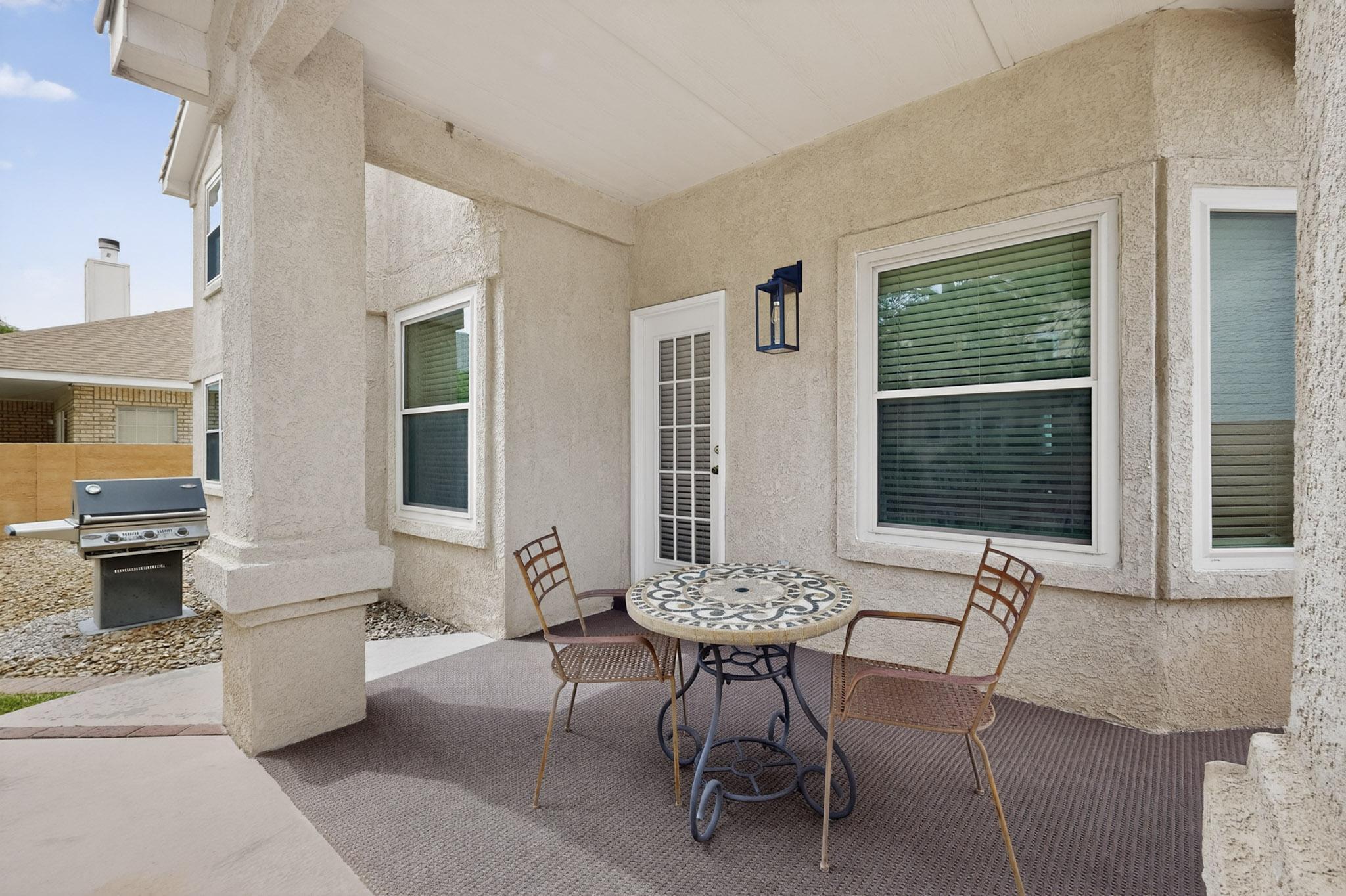 916 Tony Sanchez Drive SE