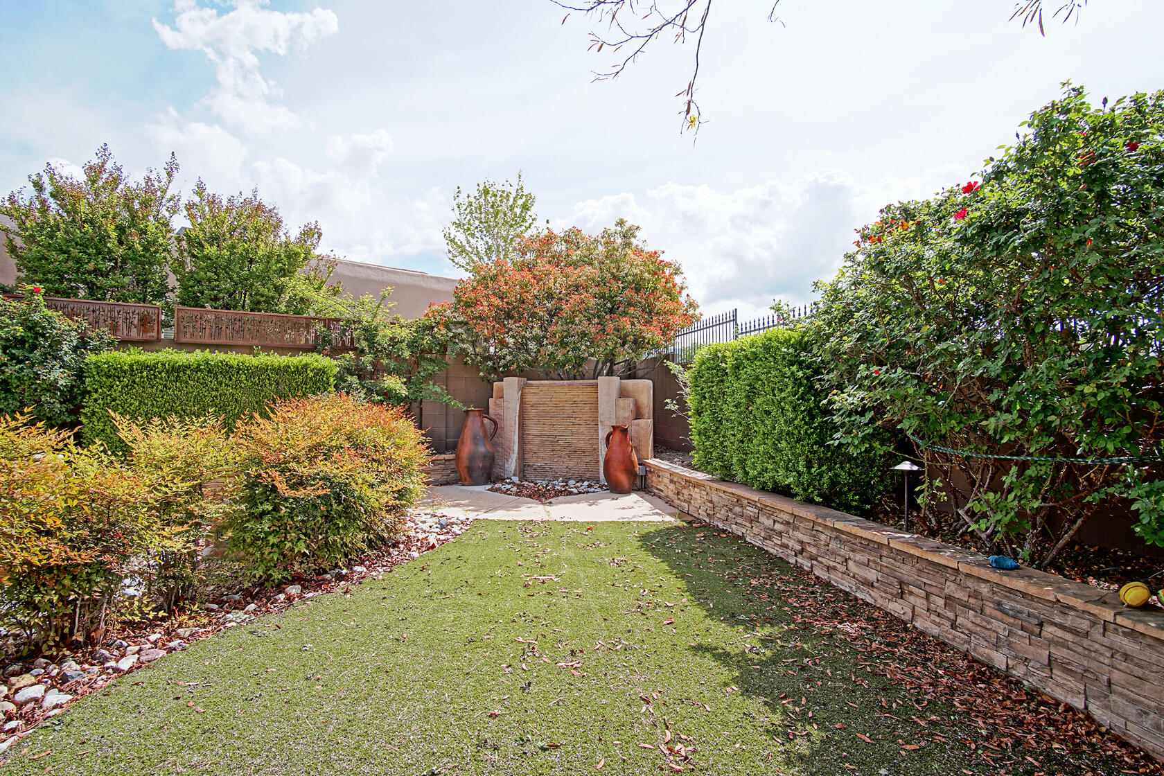 8831 Black Oak Court NE