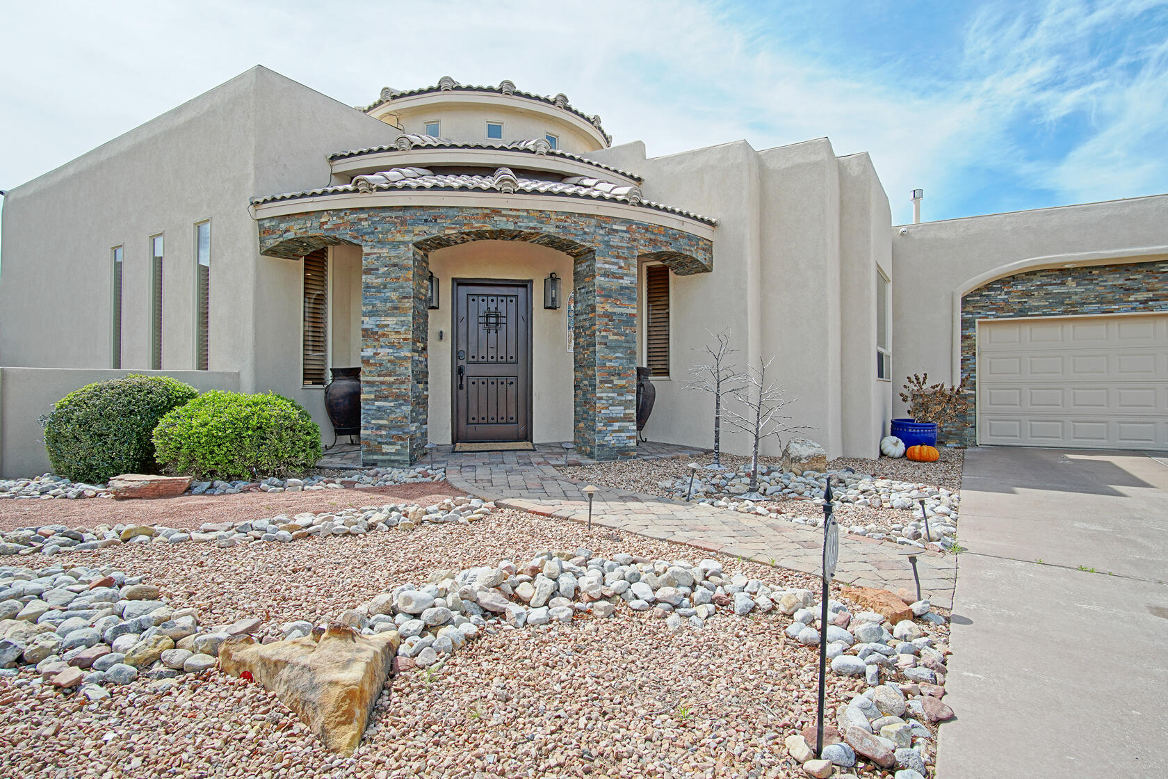 8831 Black Oak Court NE