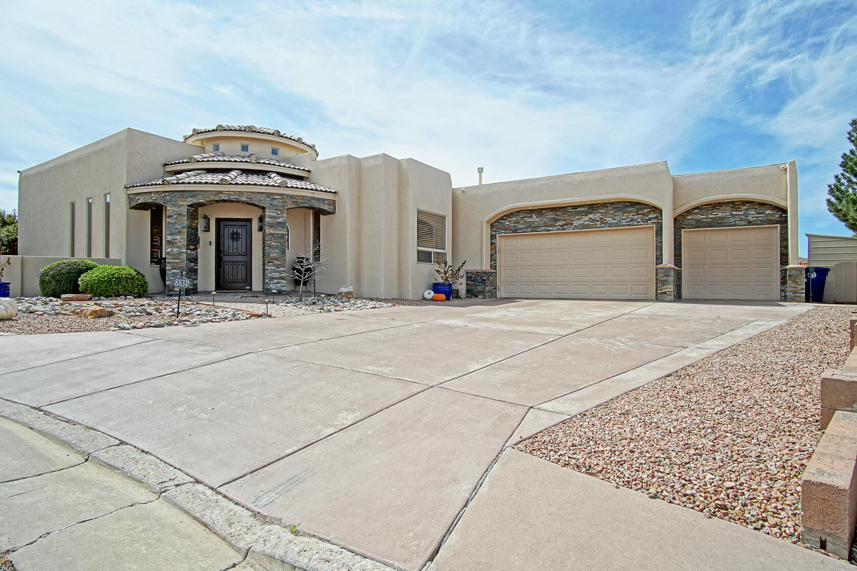 8831 Black Oak Court NE