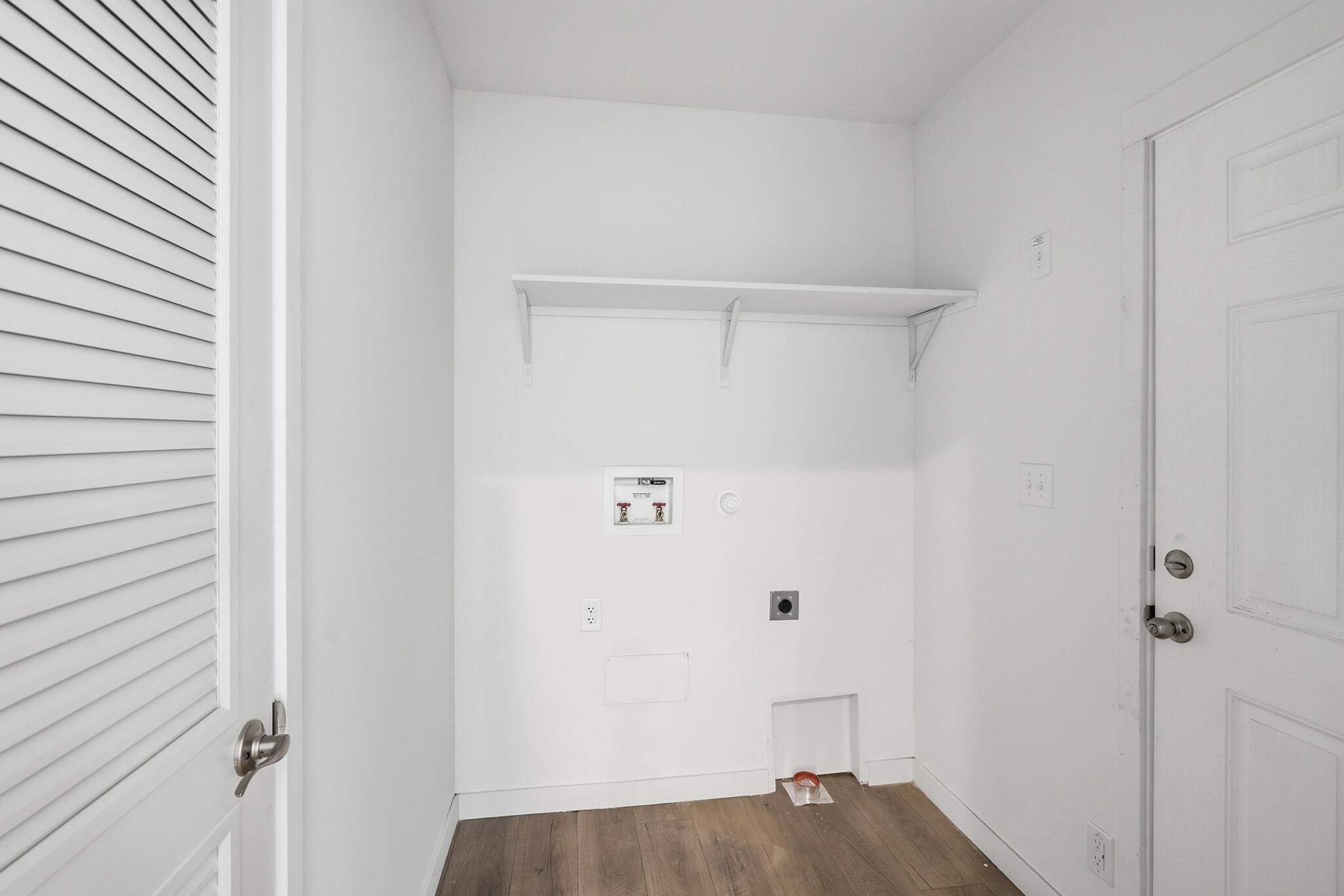 1300 Iglesia Street SW