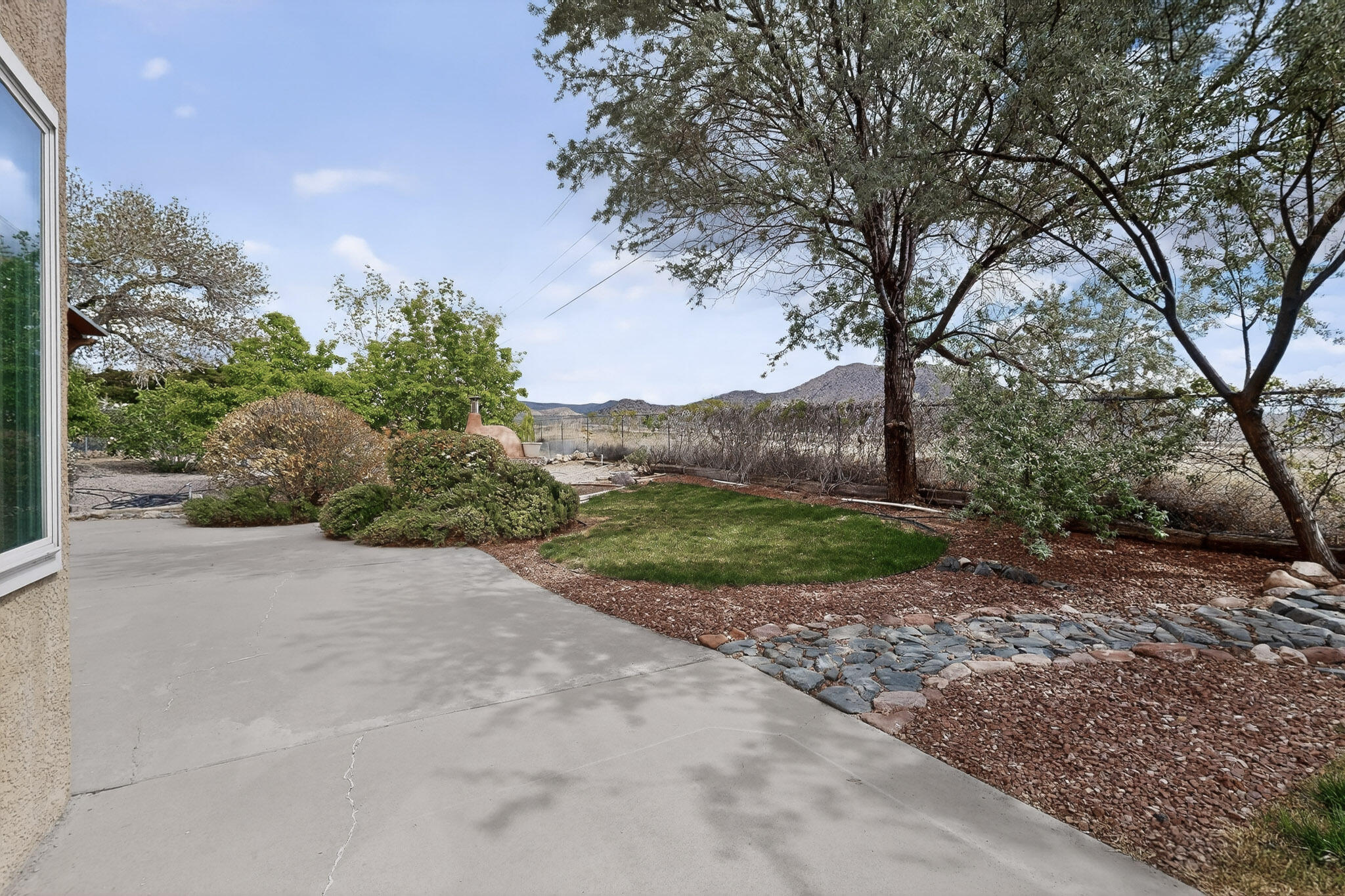 828 Rio Arriba Avenue SE