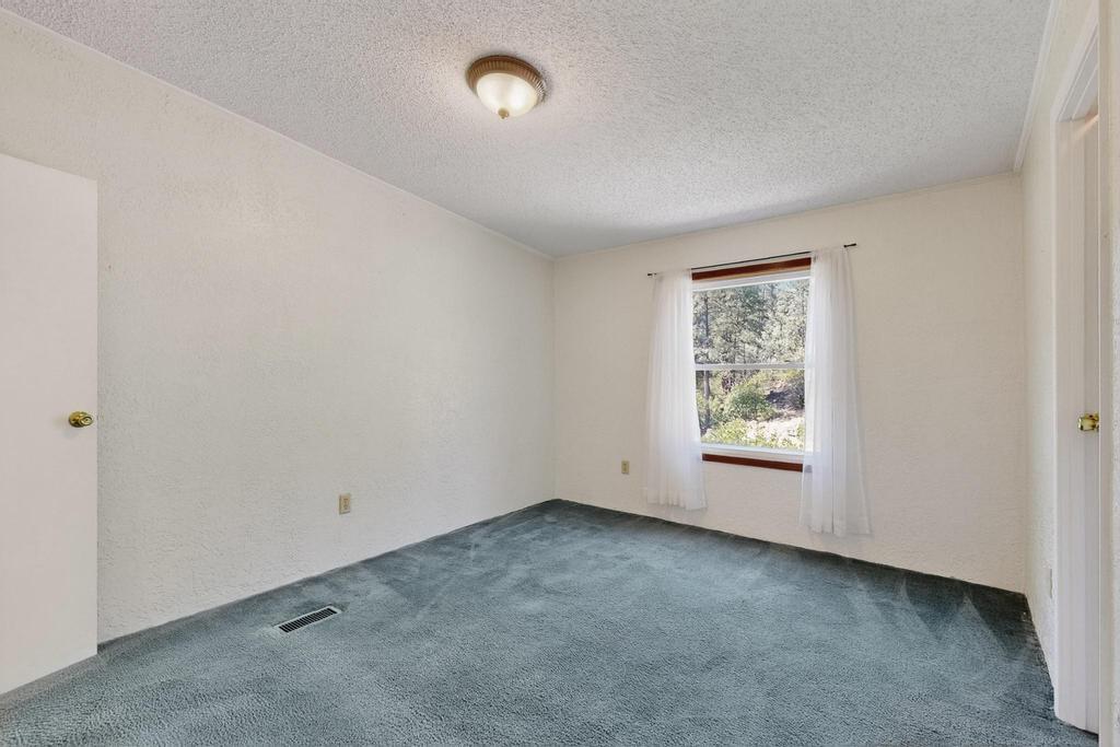22 Ponderosa Drive