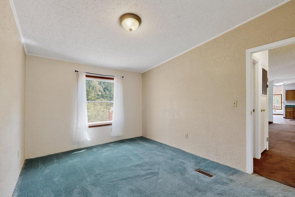 22 Ponderosa Drive