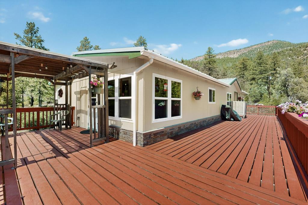 22 Ponderosa Drive
