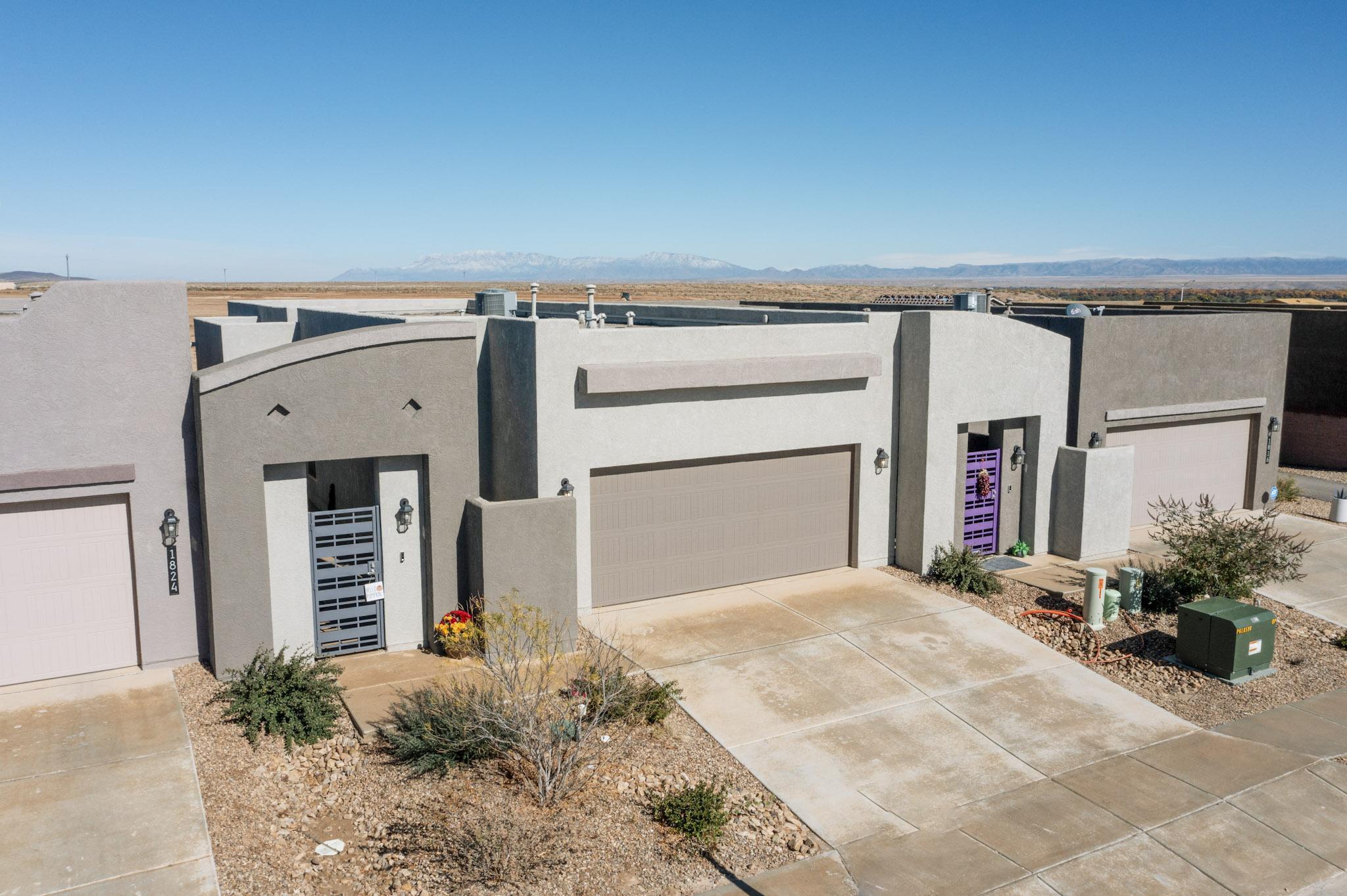 1820 Villa Contesa Loop NW