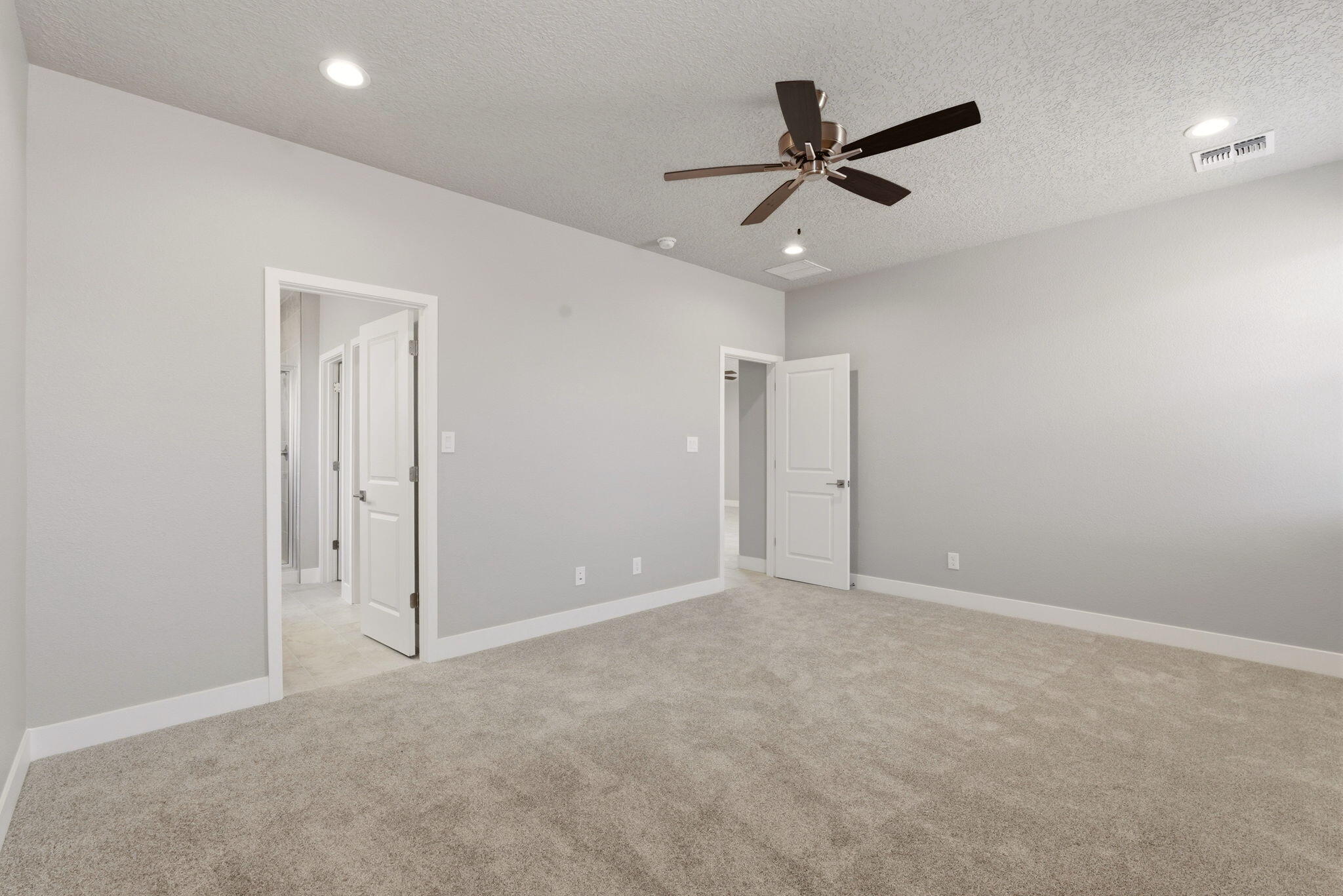 4301 Mountain Trail Loop NE