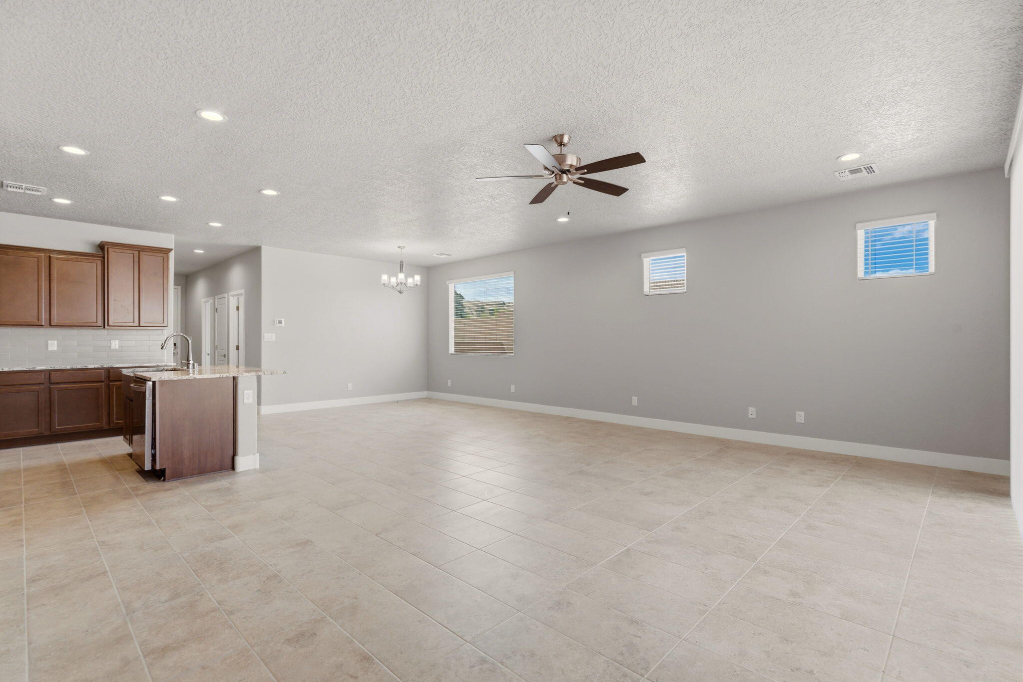 4301 Mountain Trail Loop NE