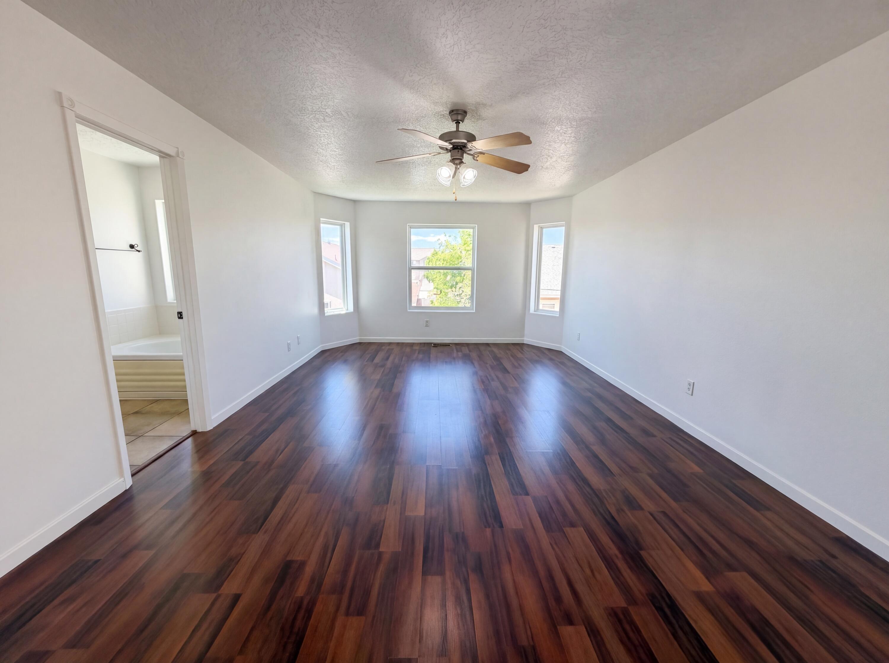 1313 Reynosa Loop SE