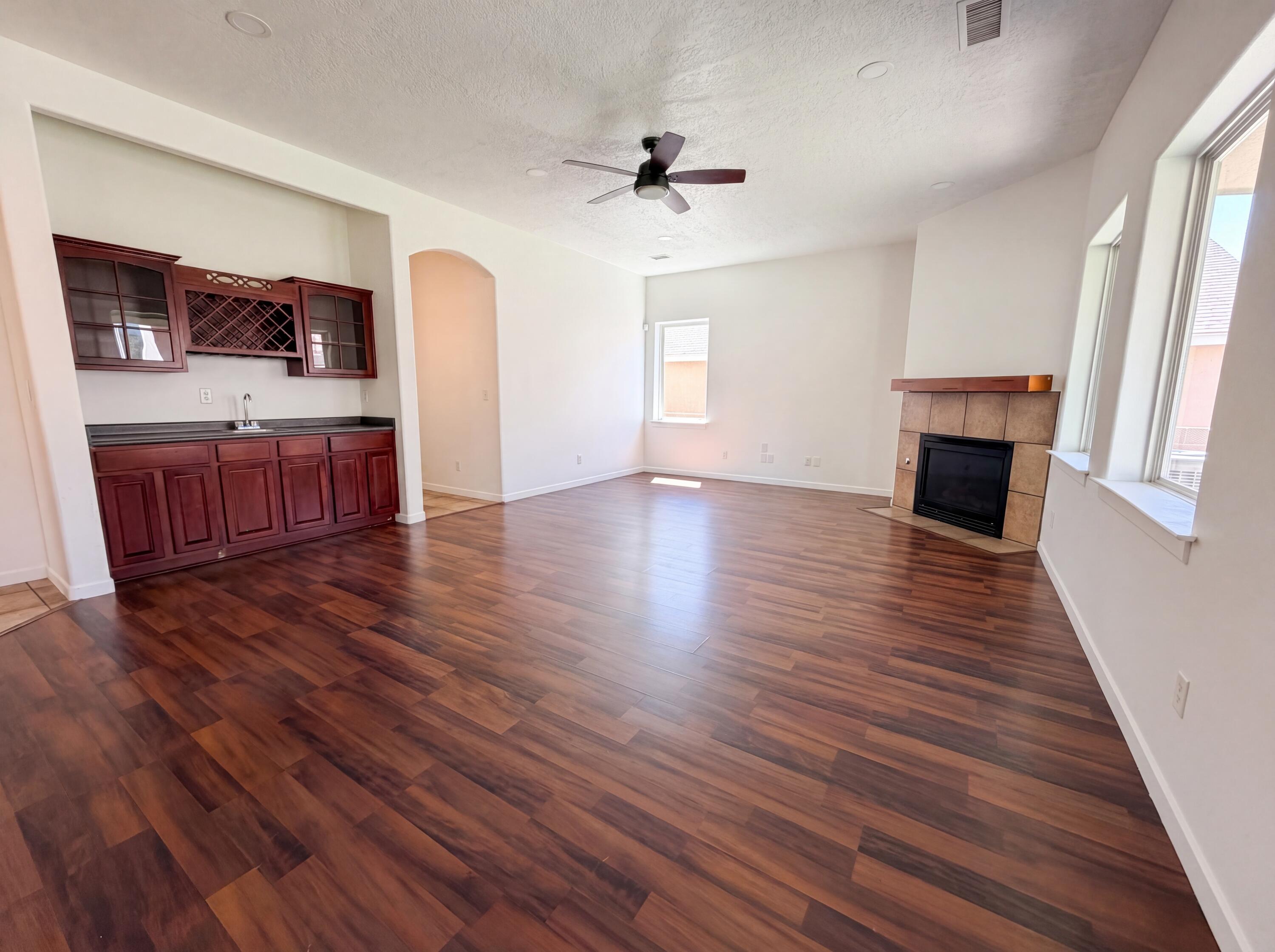 1313 Reynosa Loop SE