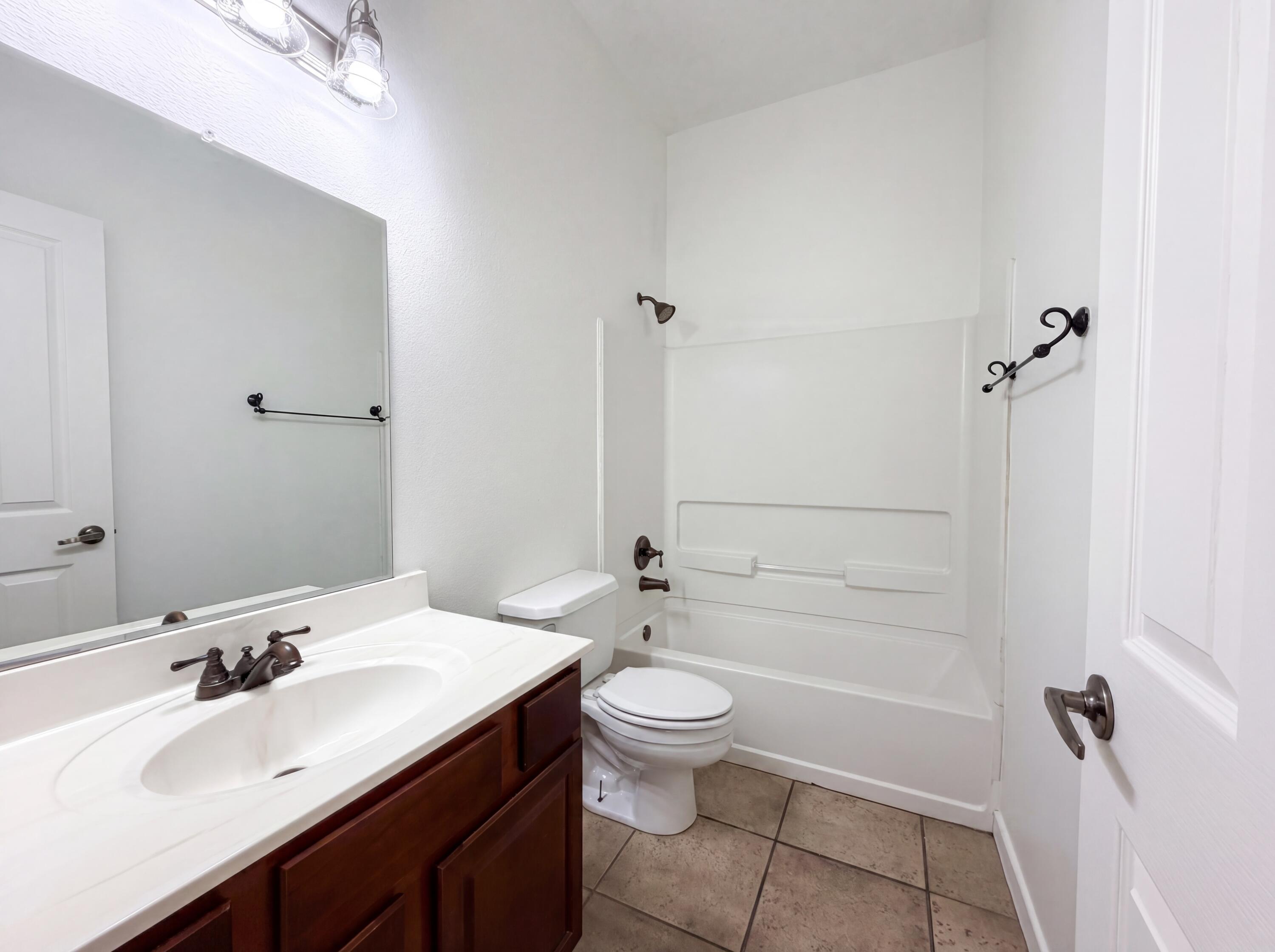 1313 Reynosa Loop SE
