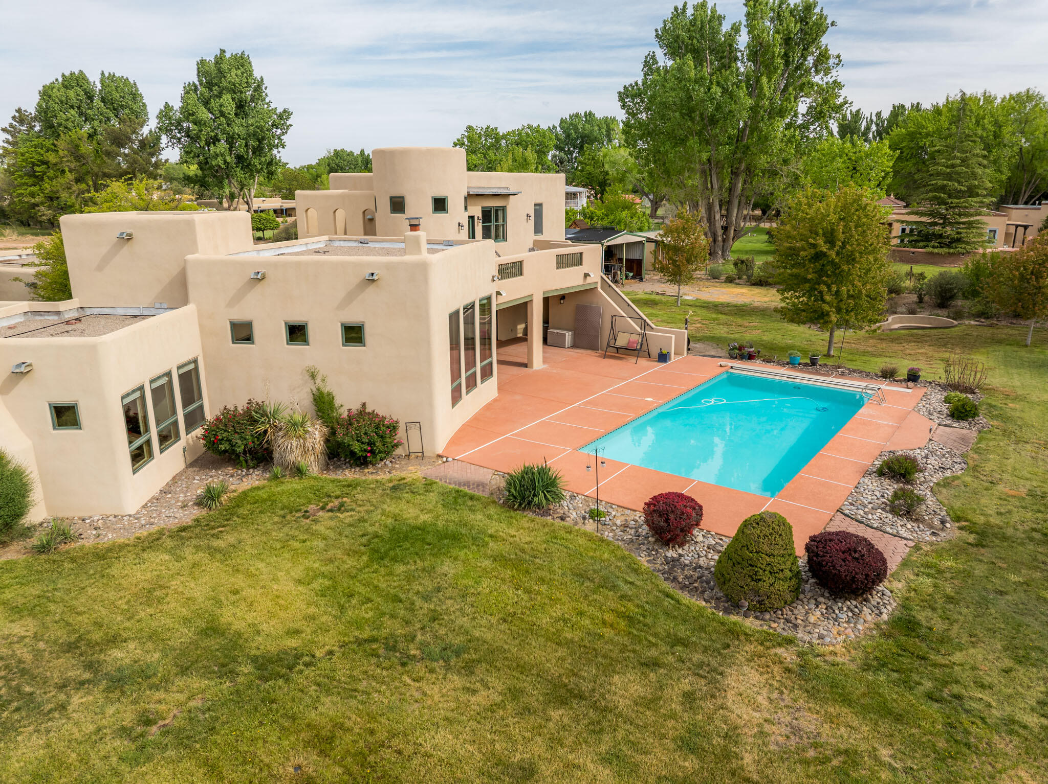 505 Camino De Lucia
