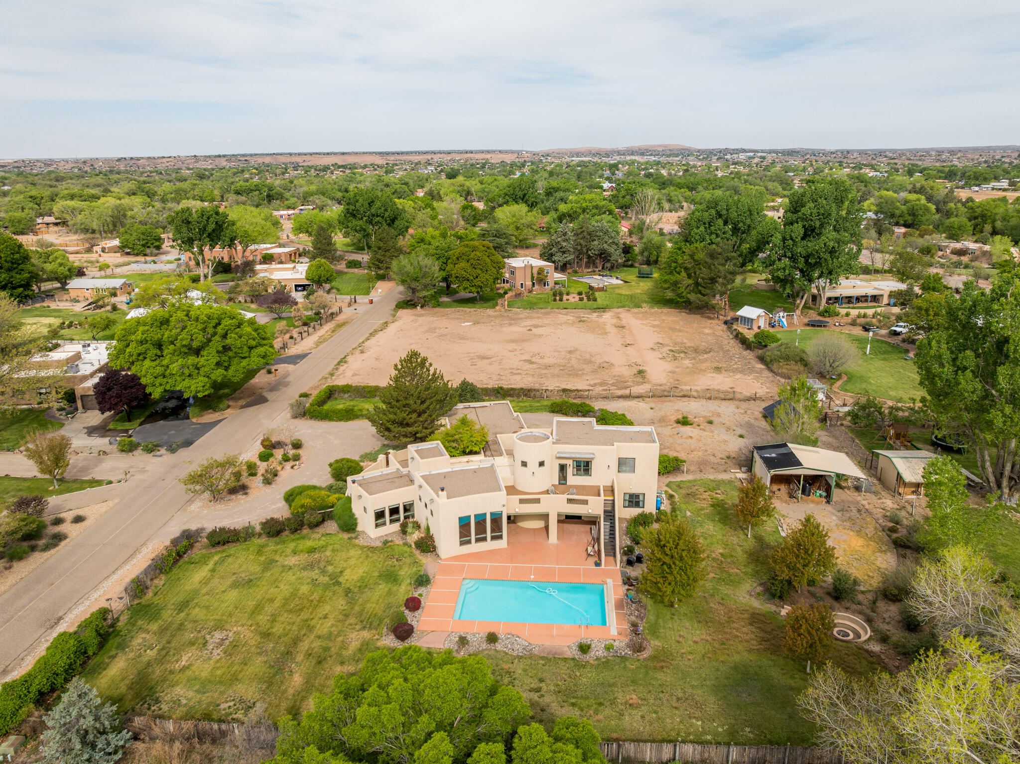 505 Camino De Lucia