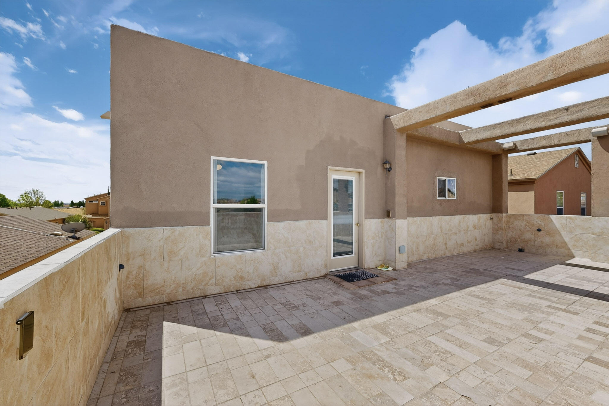 8505 Llano Vista Avenue SW