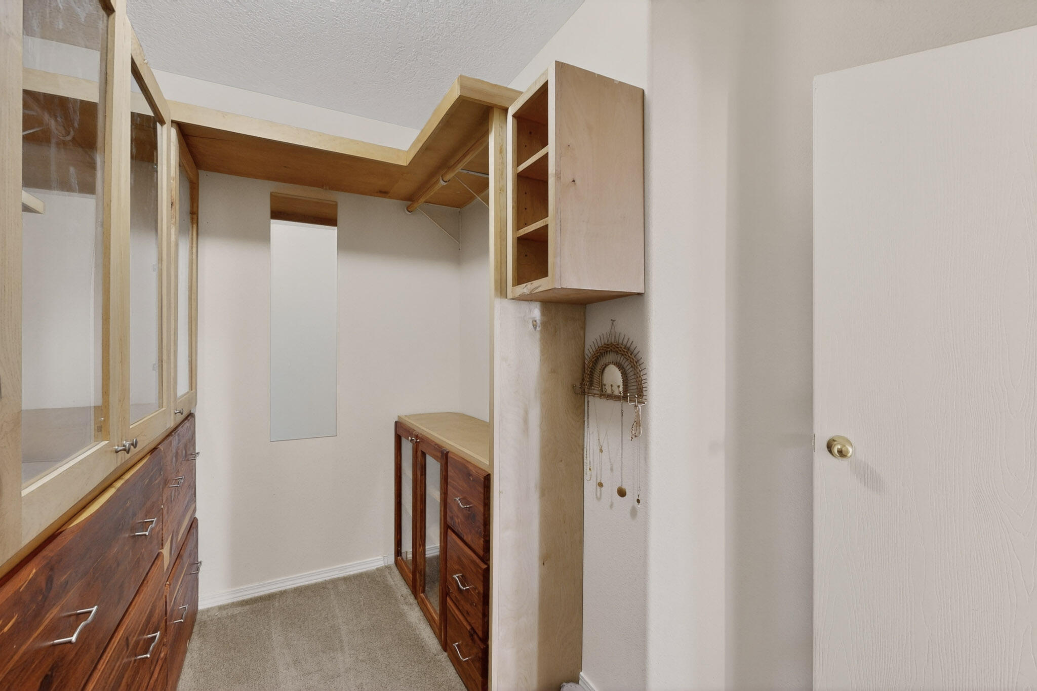 8505 Llano Vista Avenue SW