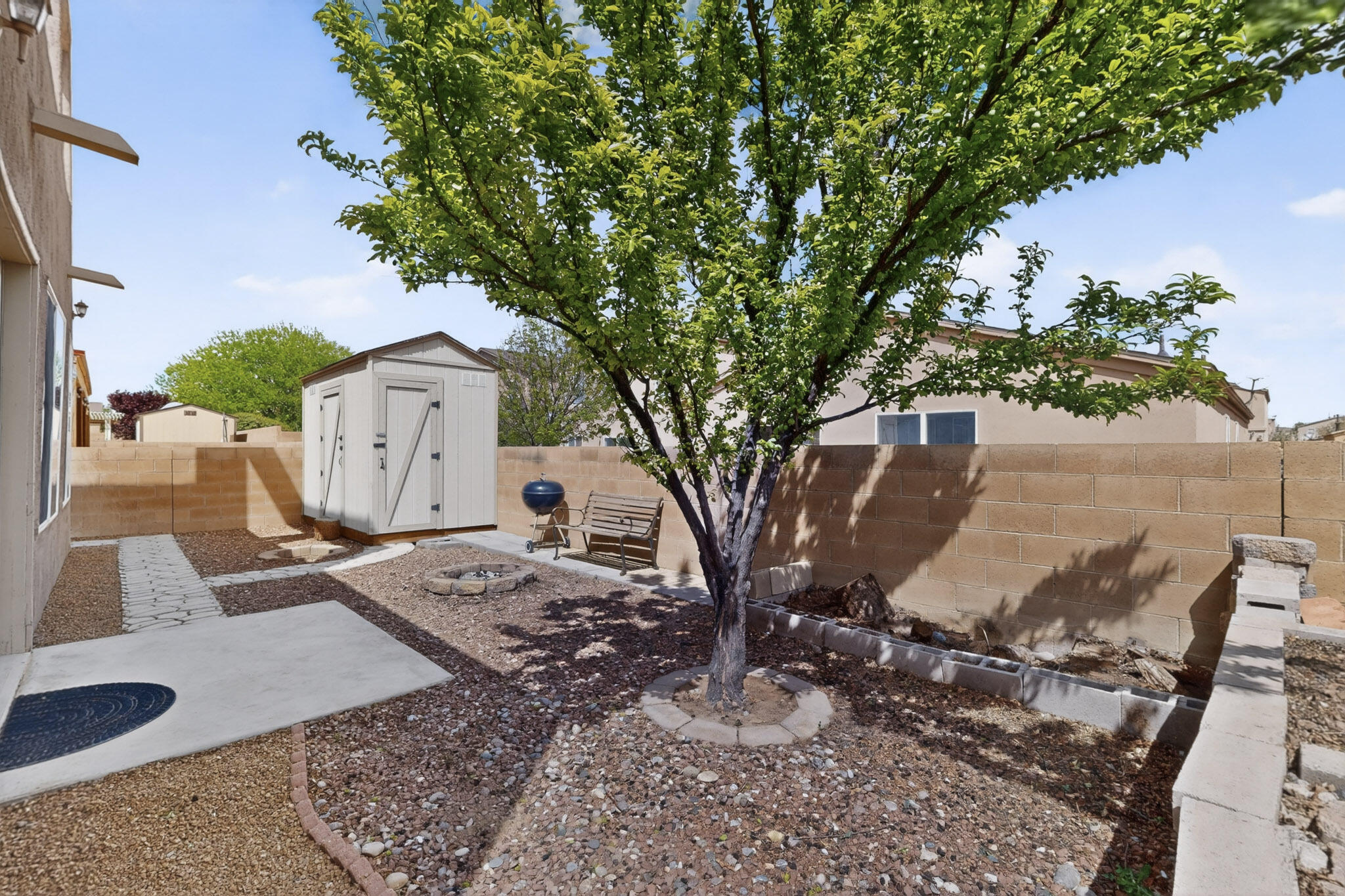 8505 Llano Vista Avenue SW