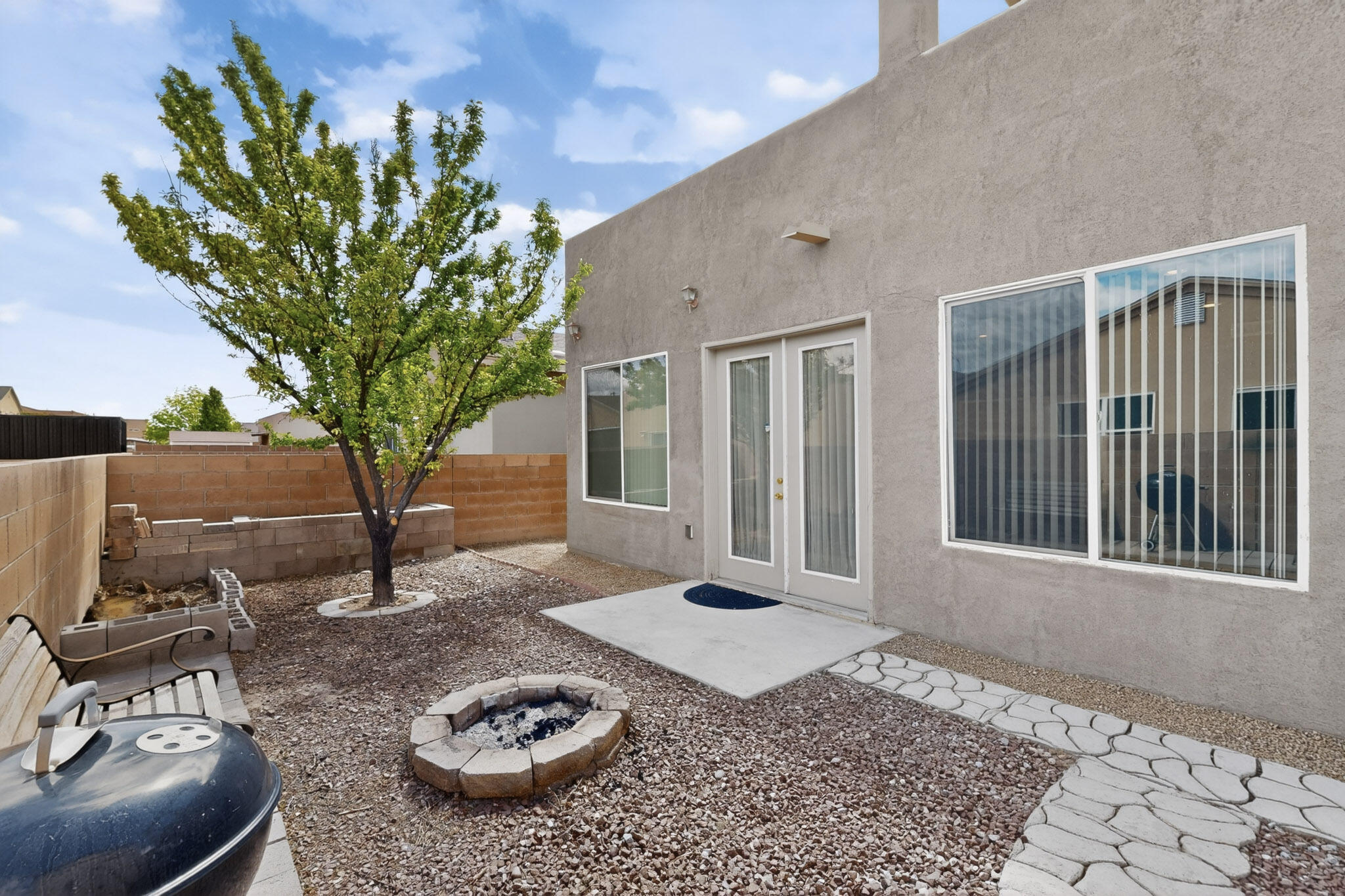 8505 Llano Vista Avenue SW