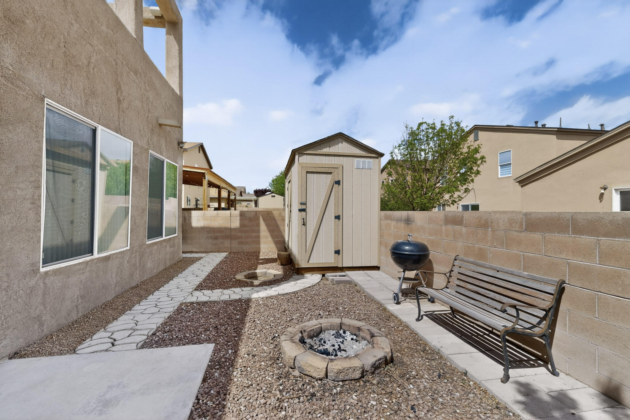 8505 Llano Vista Avenue SW