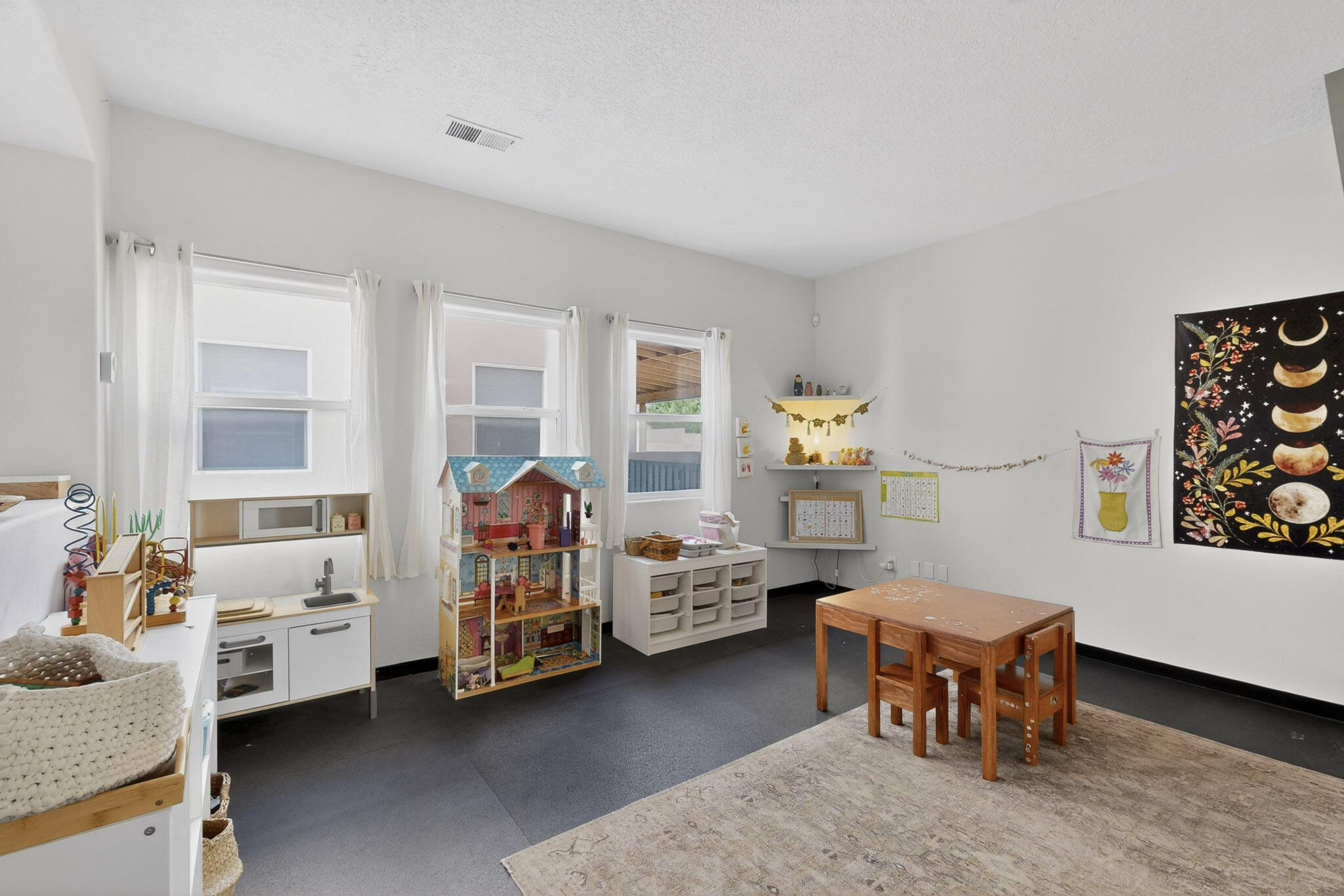 8505 Llano Vista Avenue SW