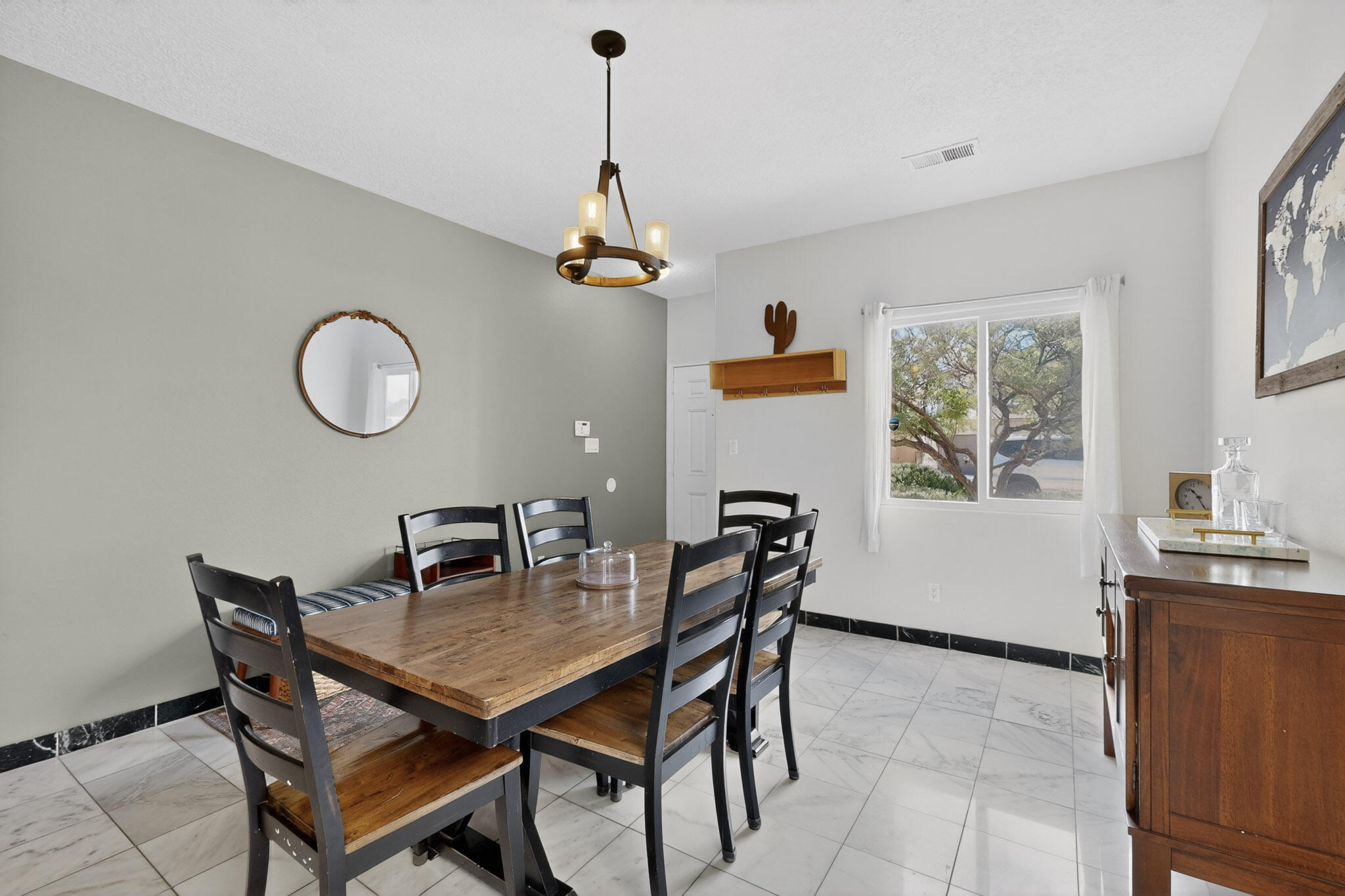 8505 Llano Vista Avenue SW