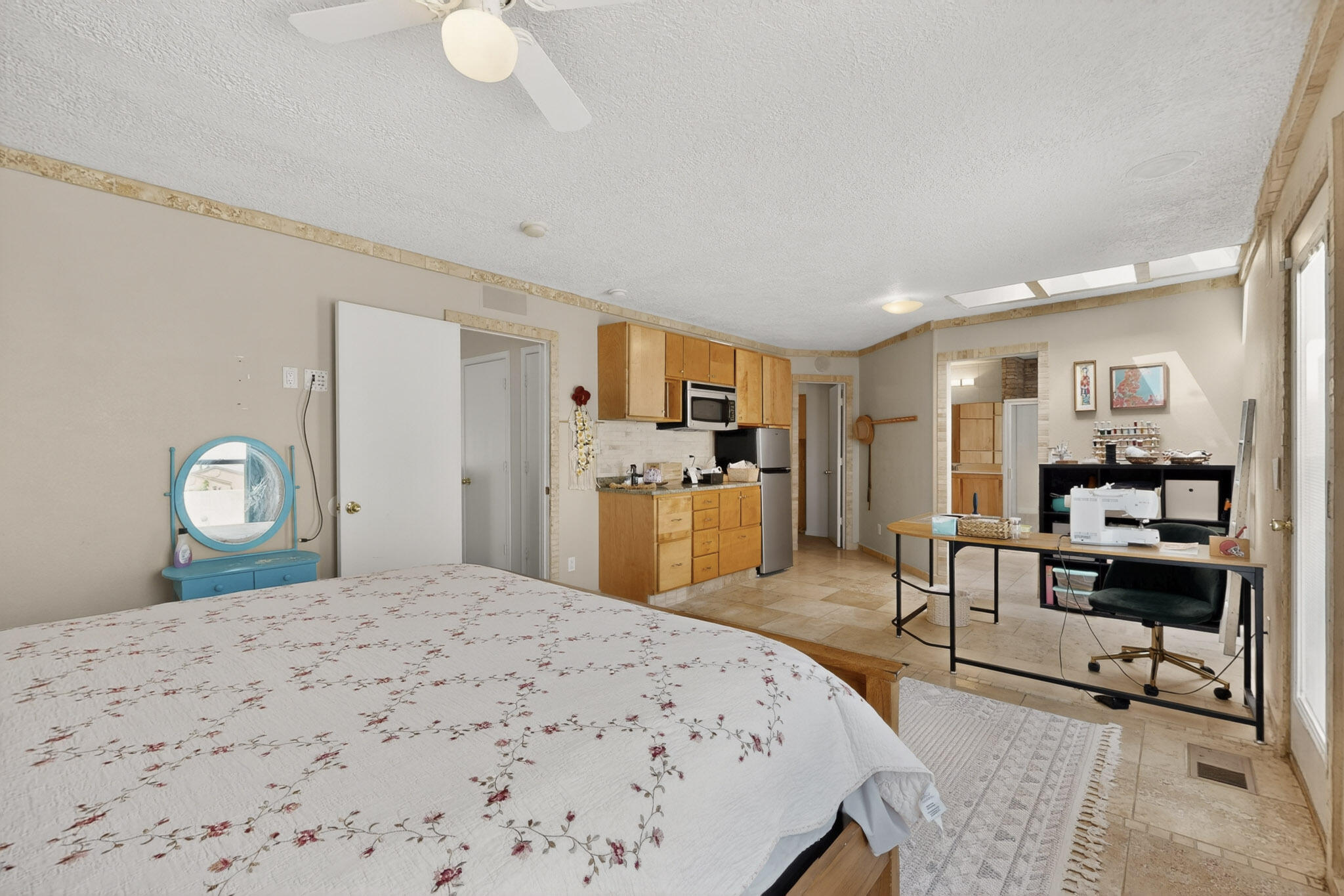 8505 Llano Vista Avenue SW