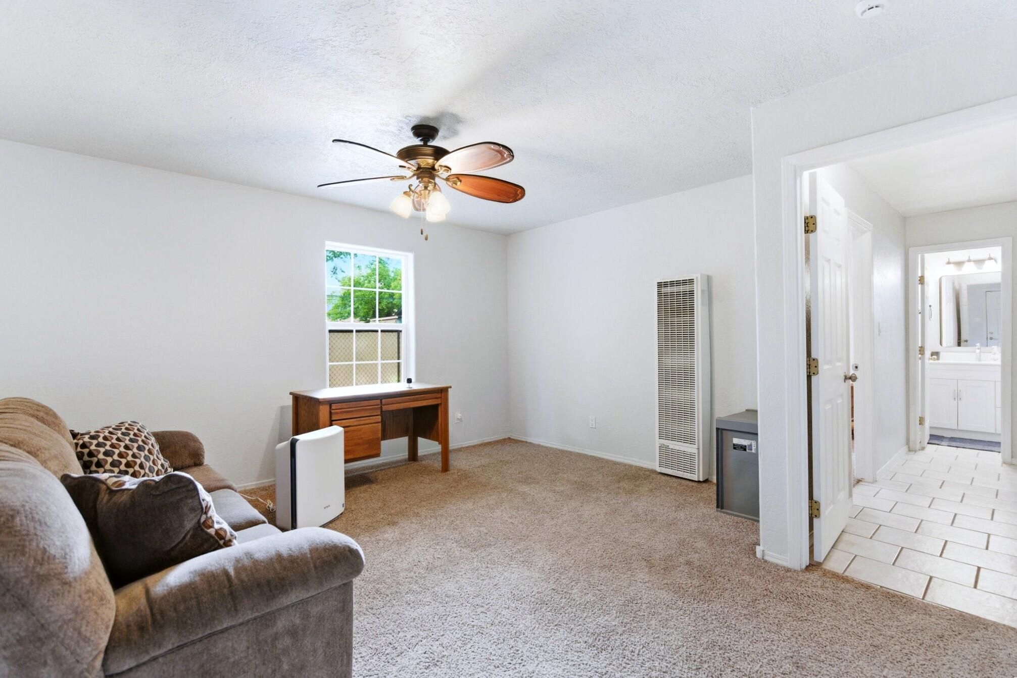 615 Keleher Avenue NW