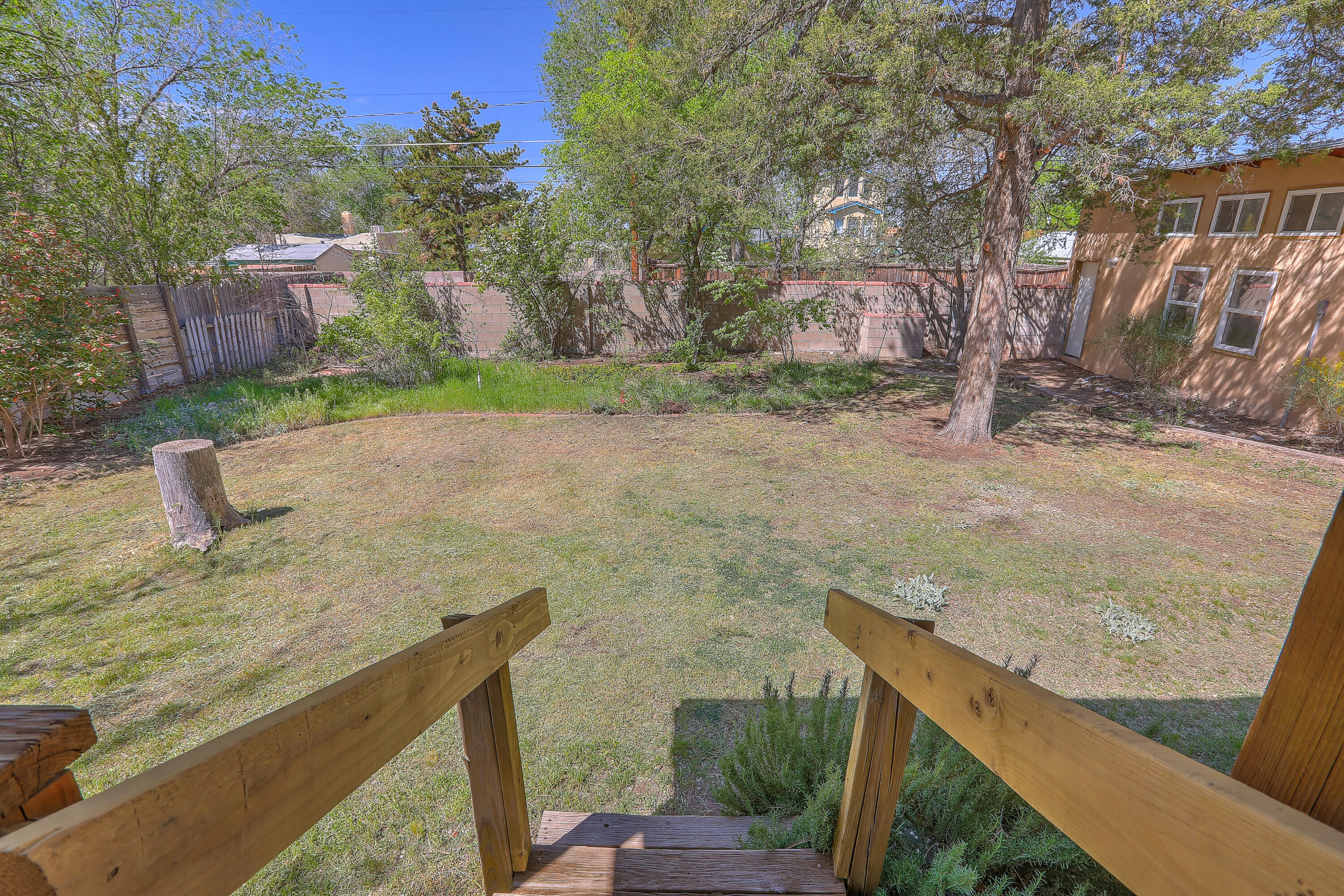 319 Richmond Drive SE