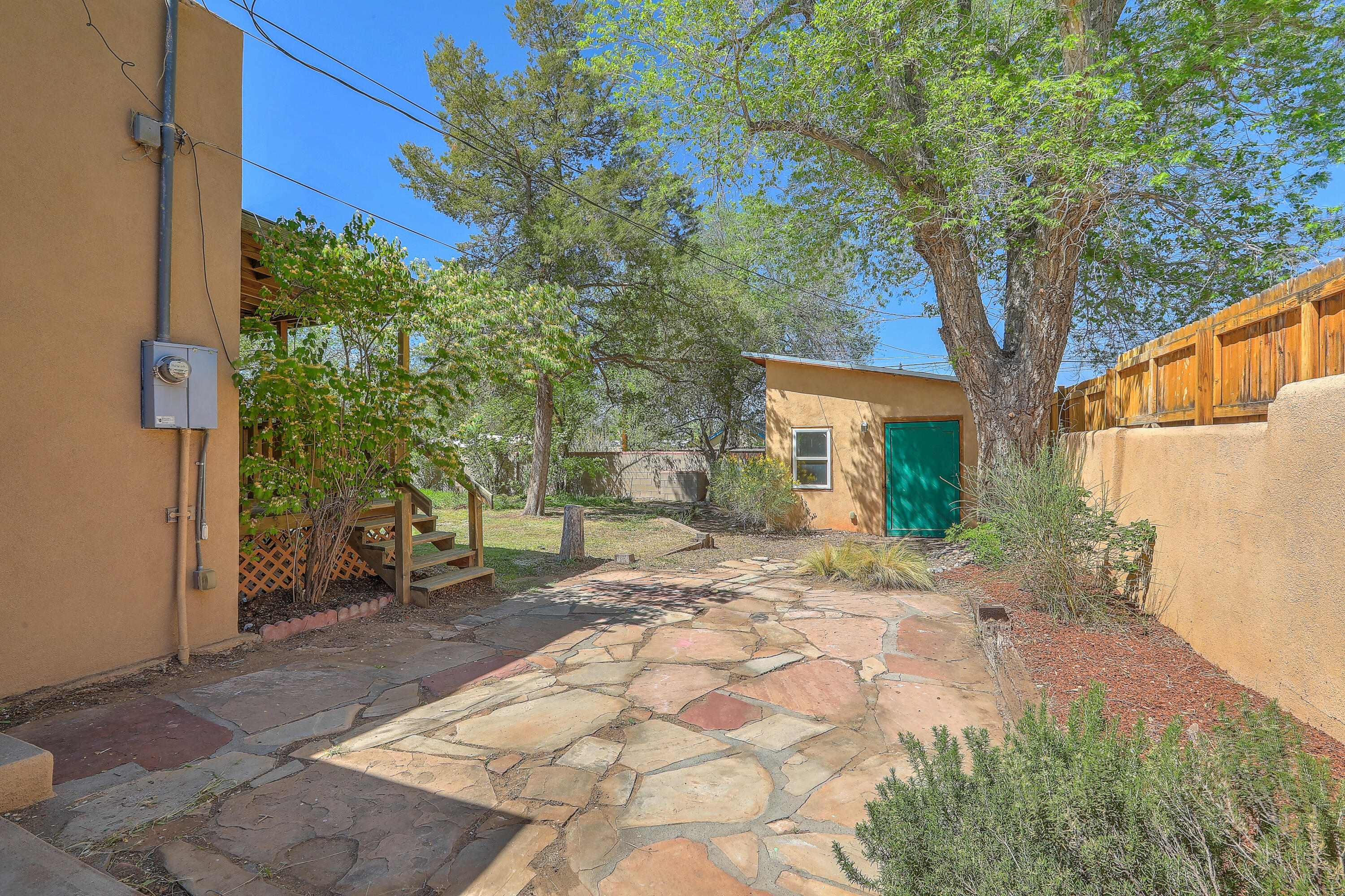 319 Richmond Drive SE