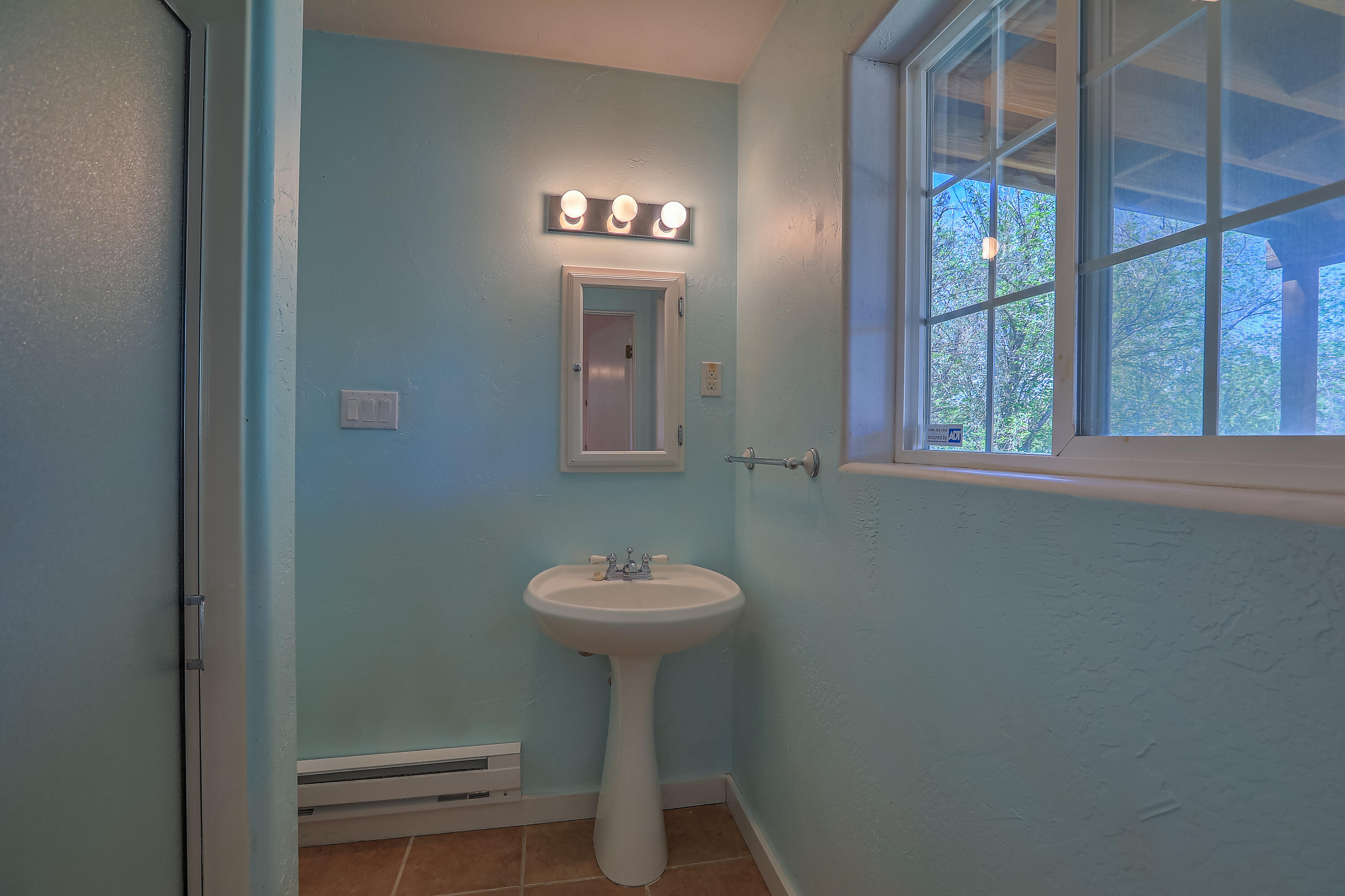 319 Richmond Drive SE