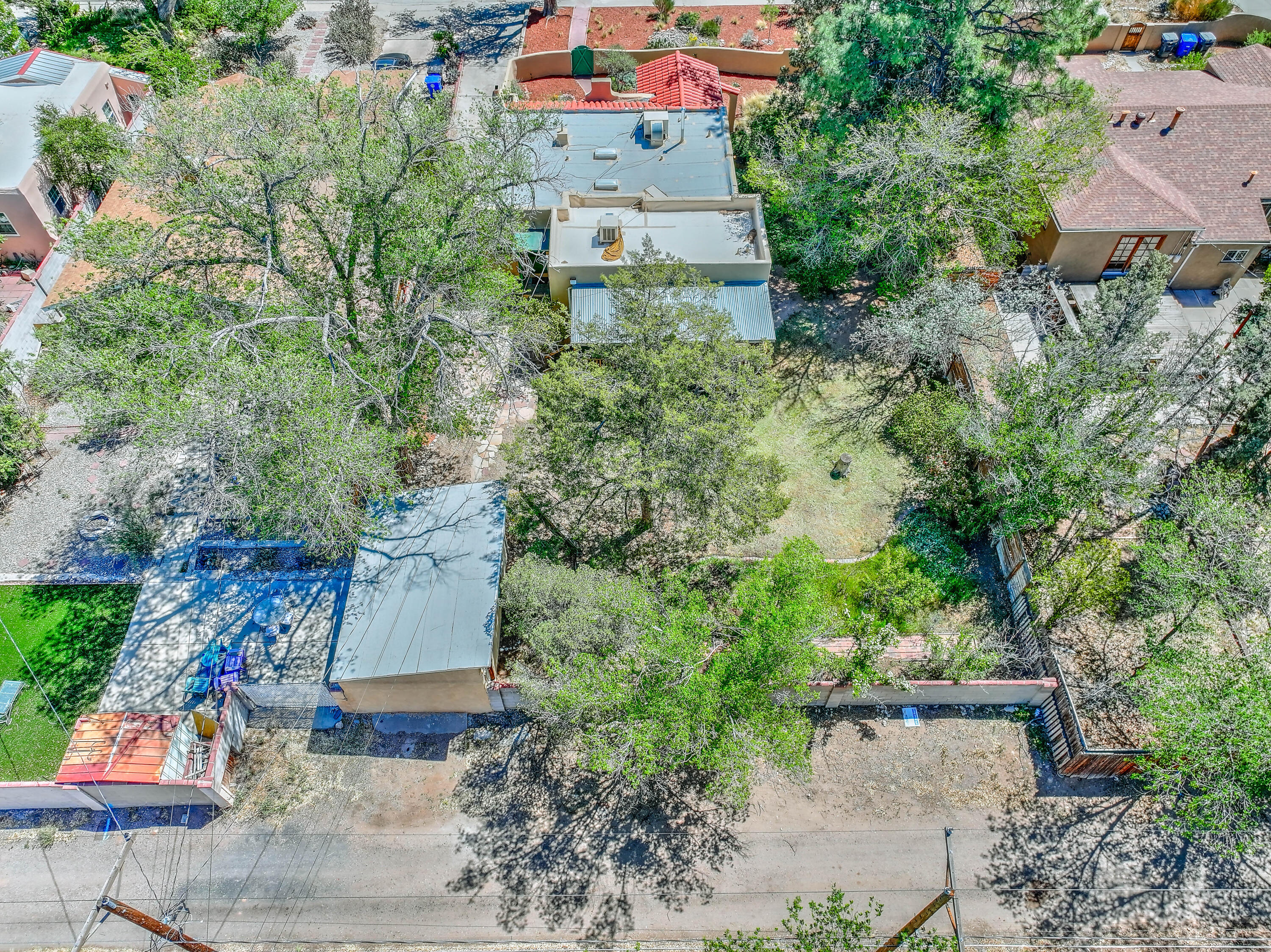 319 Richmond Drive SE