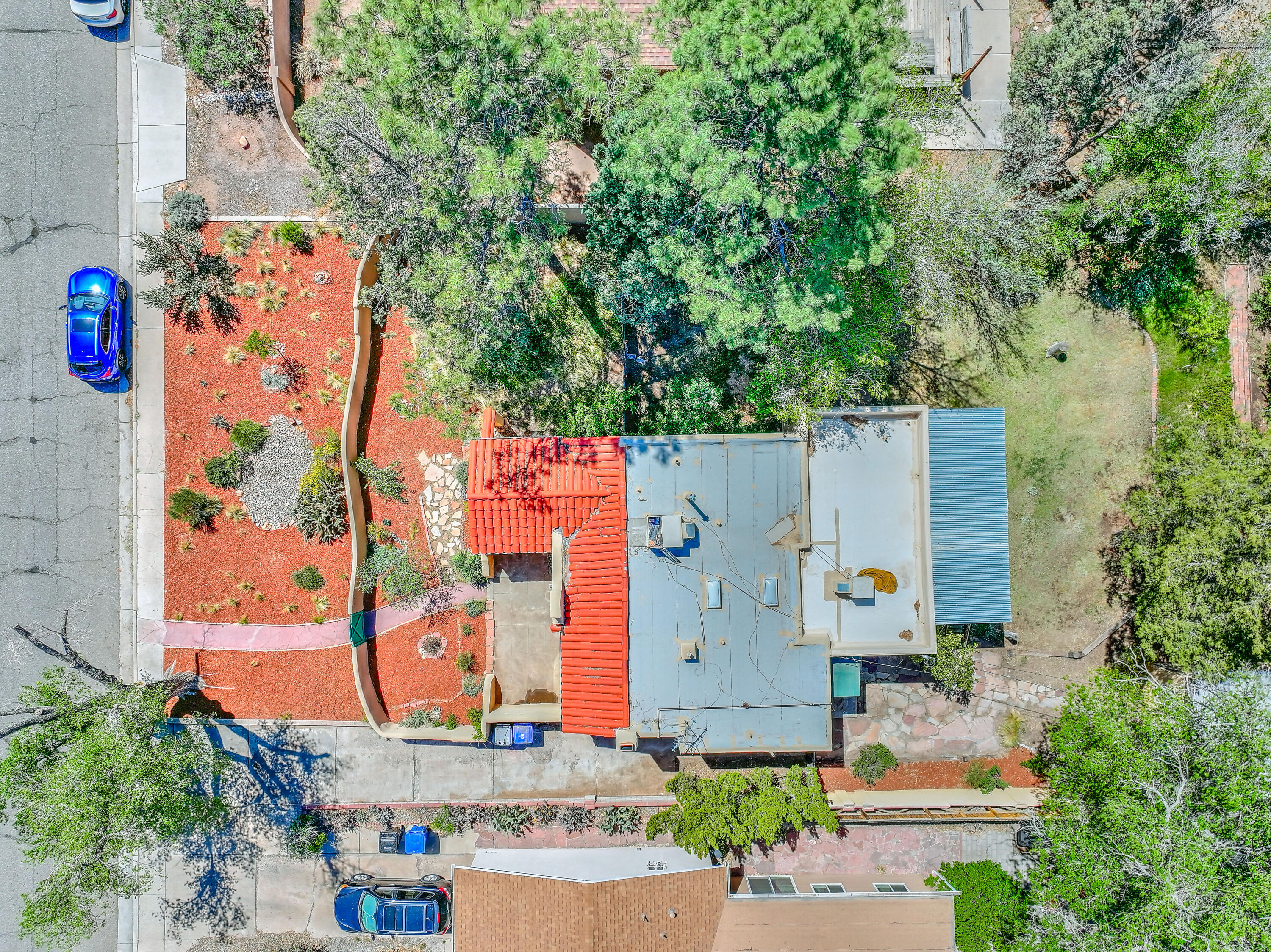 319 Richmond Drive SE