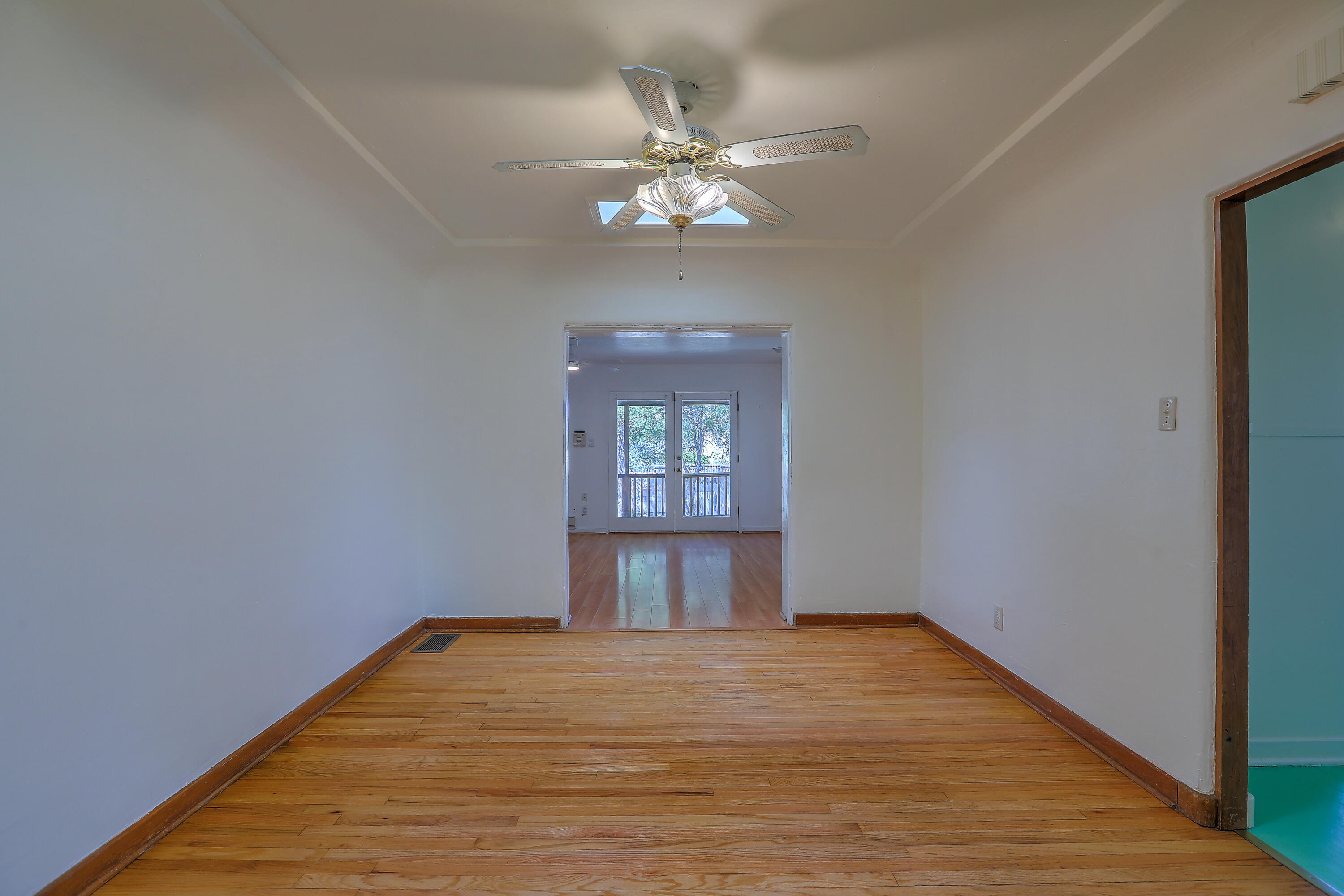 319 Richmond Drive SE