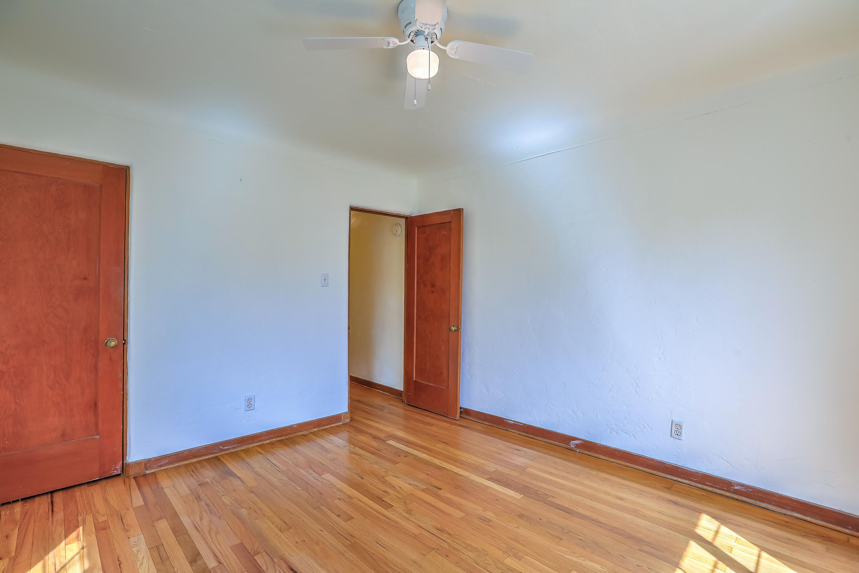 319 Richmond Drive SE