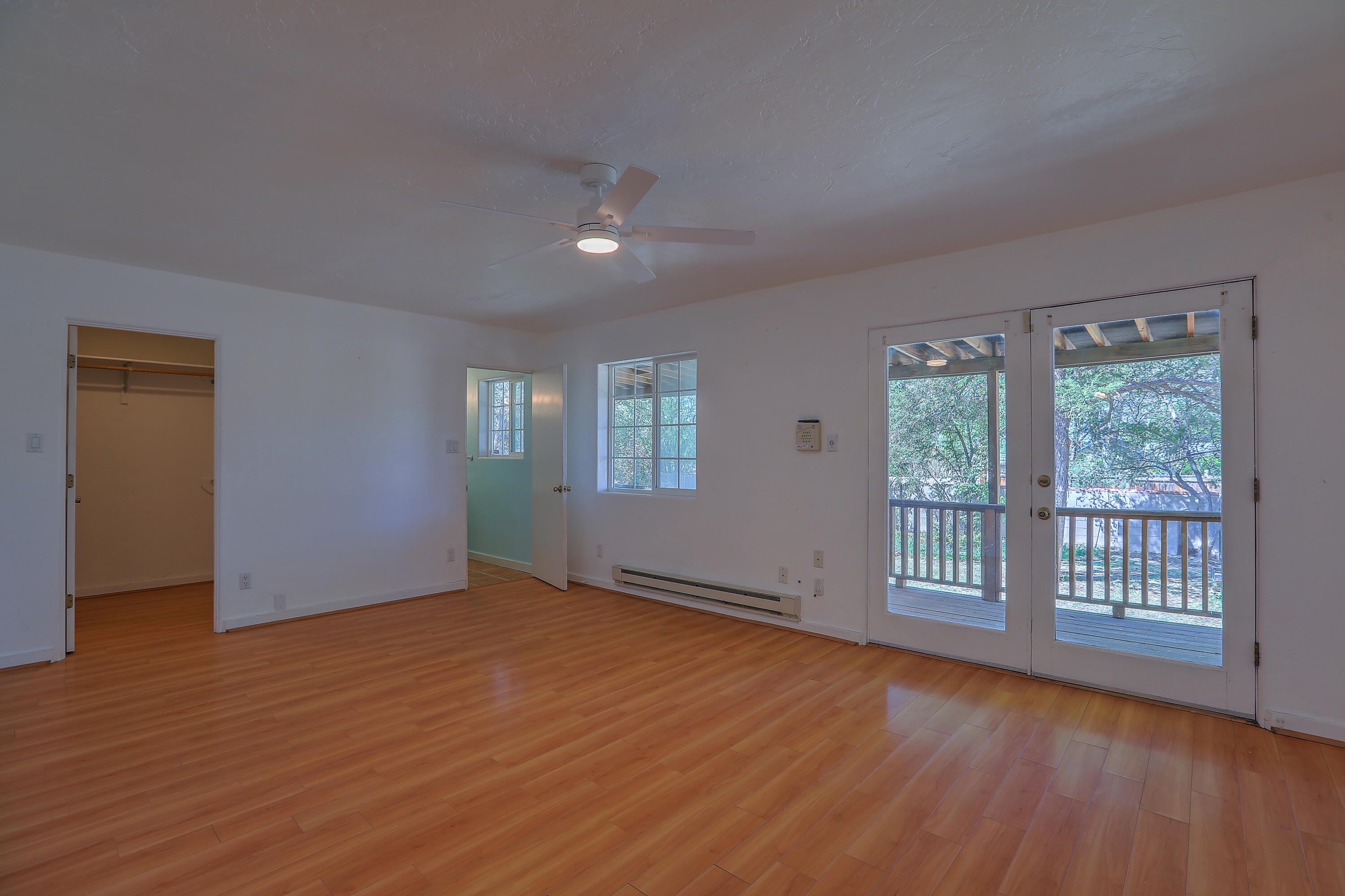 319 Richmond Drive SE