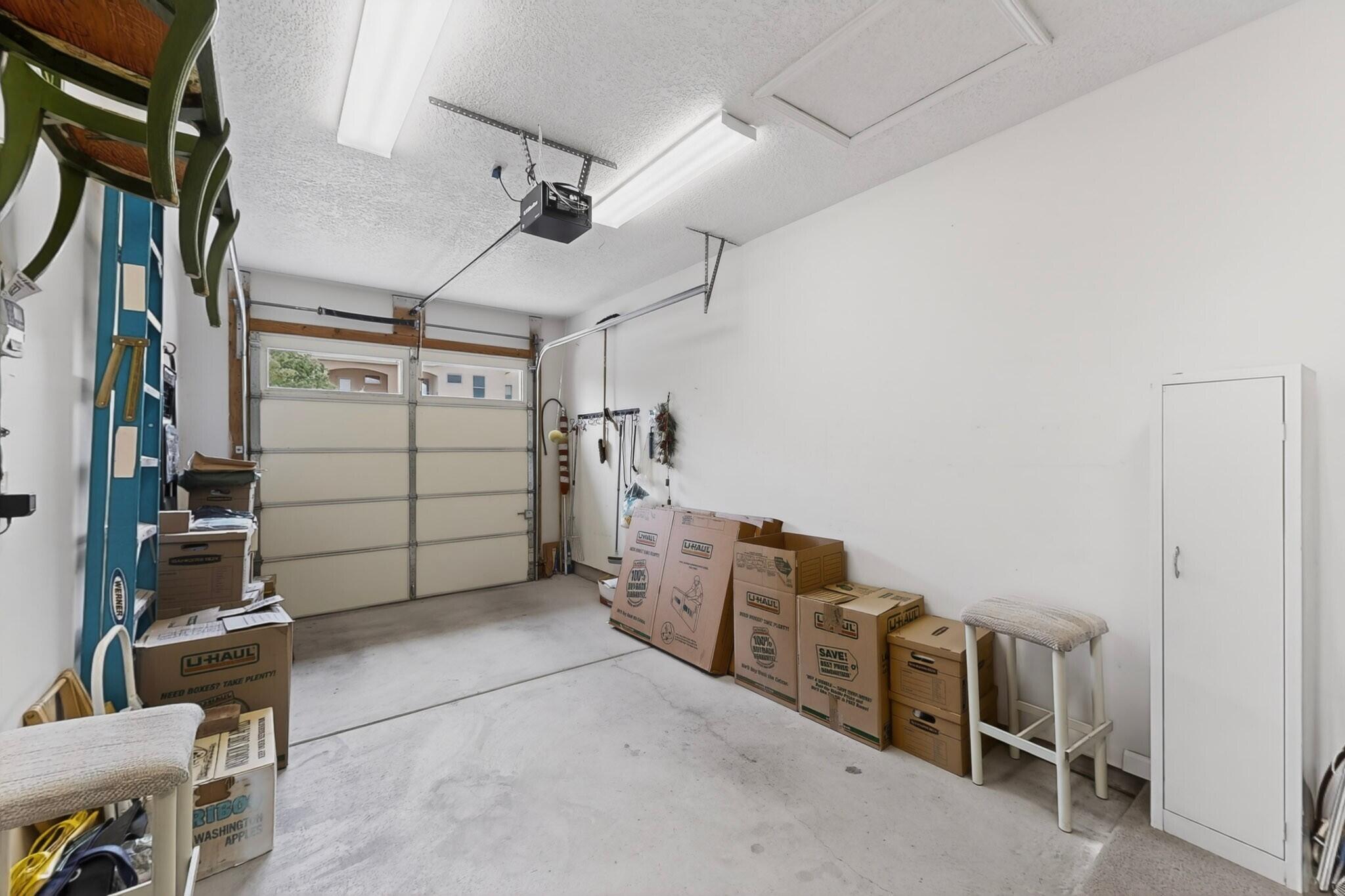 1719 Band Saw Place NW