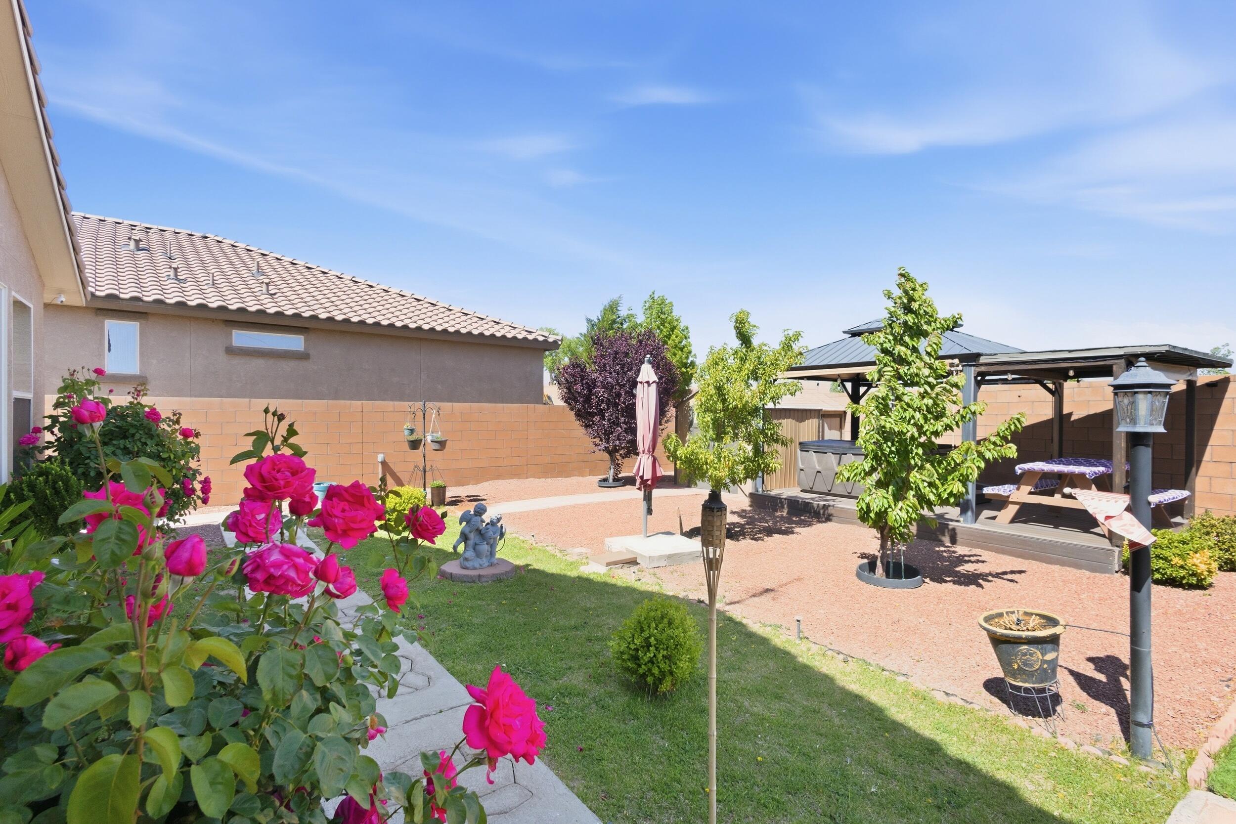 5048 Calle Espana NW