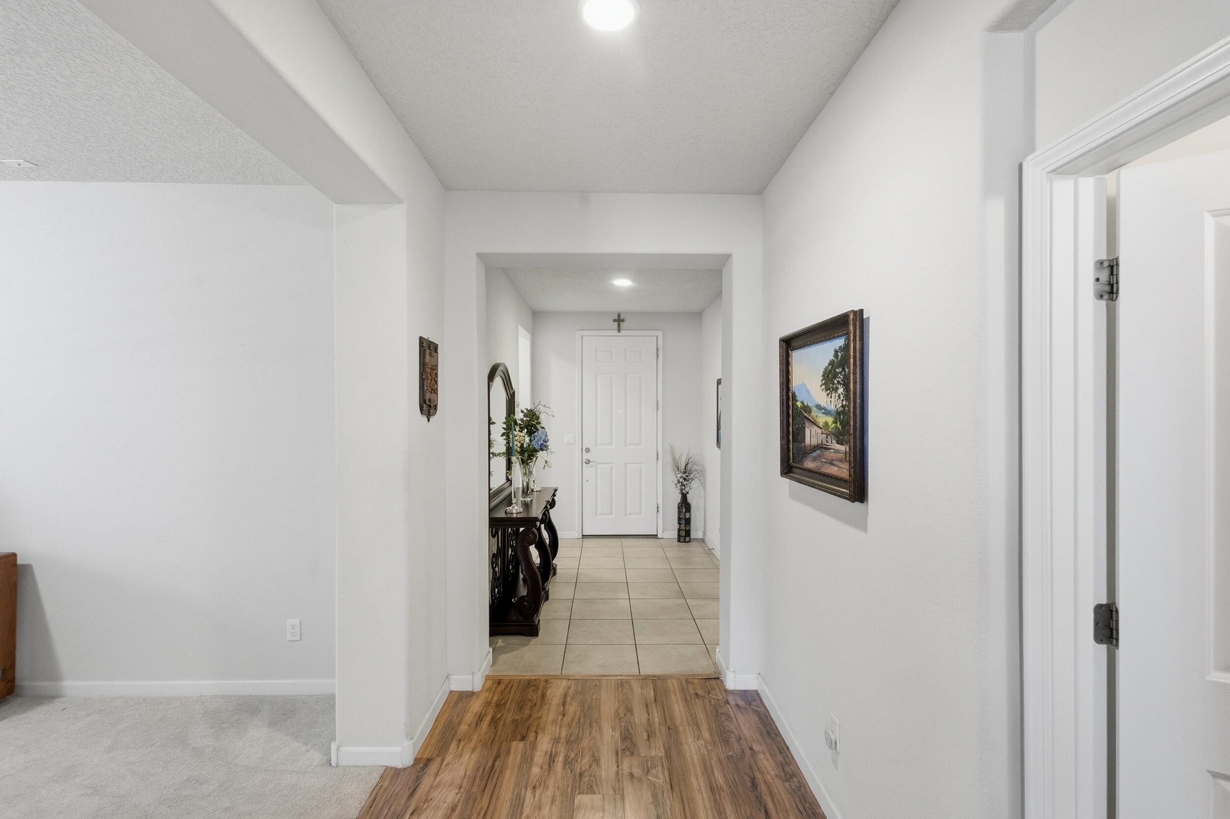 5048 Calle Espana NW
