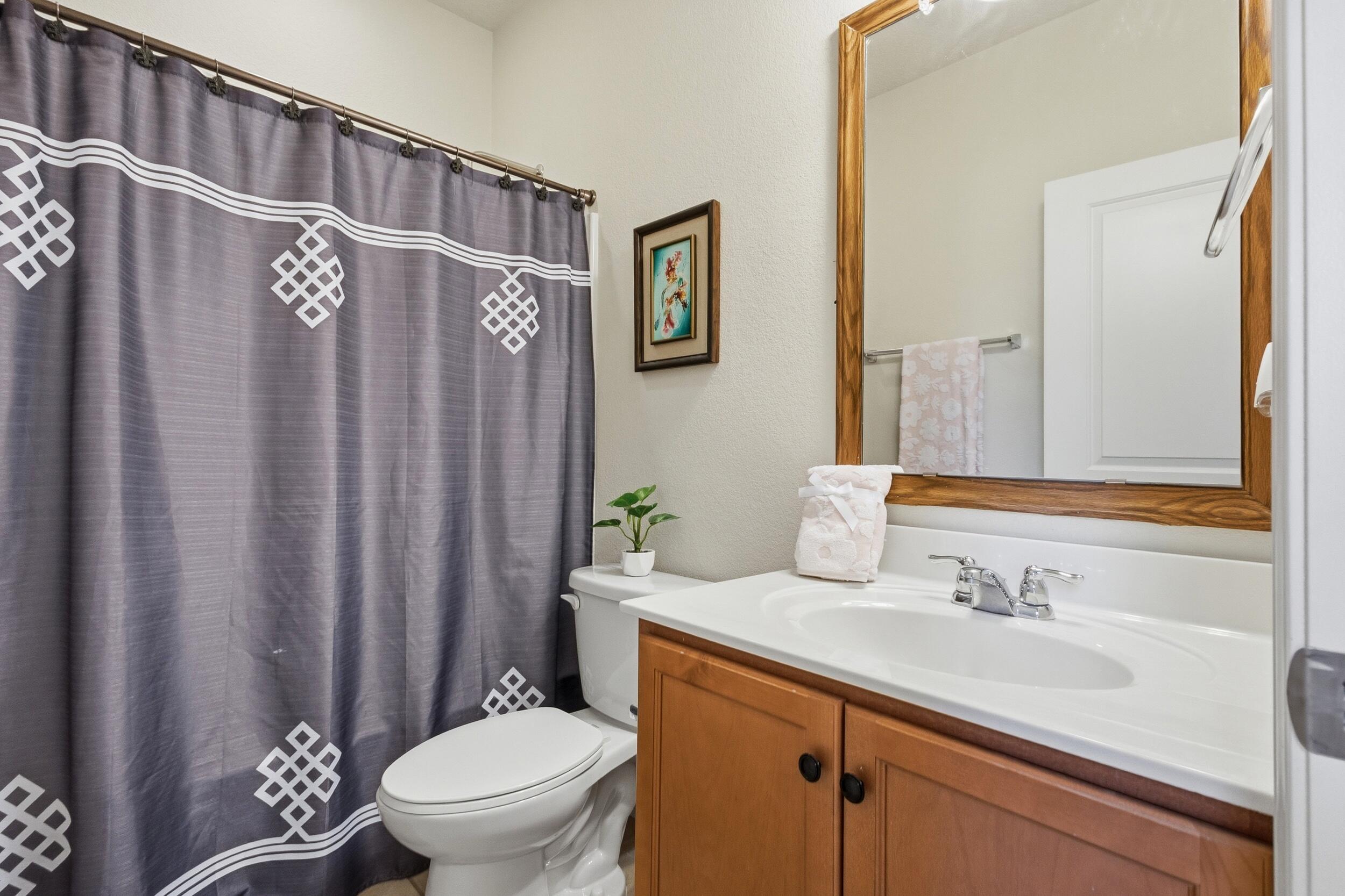 5048 Calle Espana NW