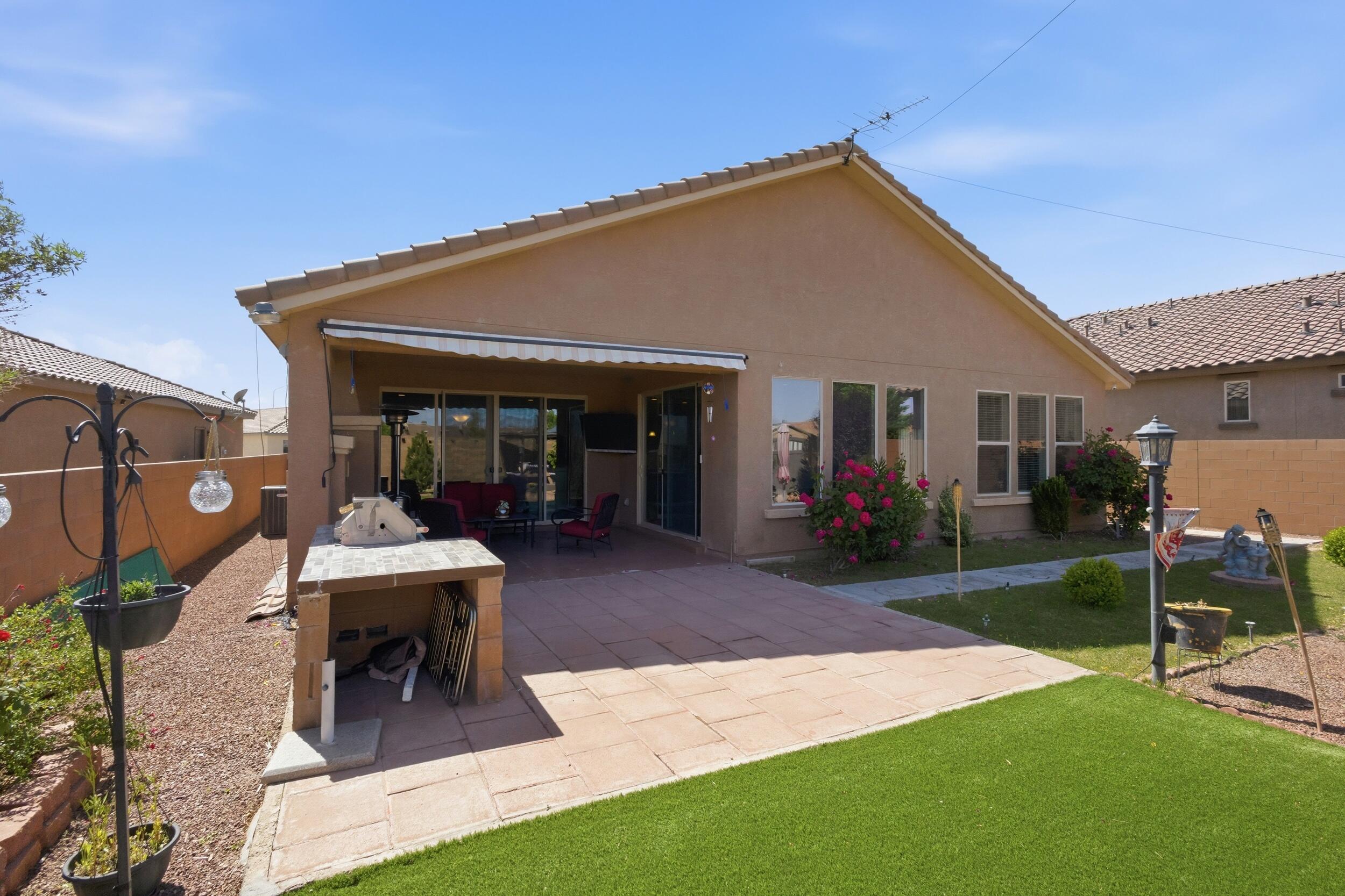 5048 Calle Espana NW