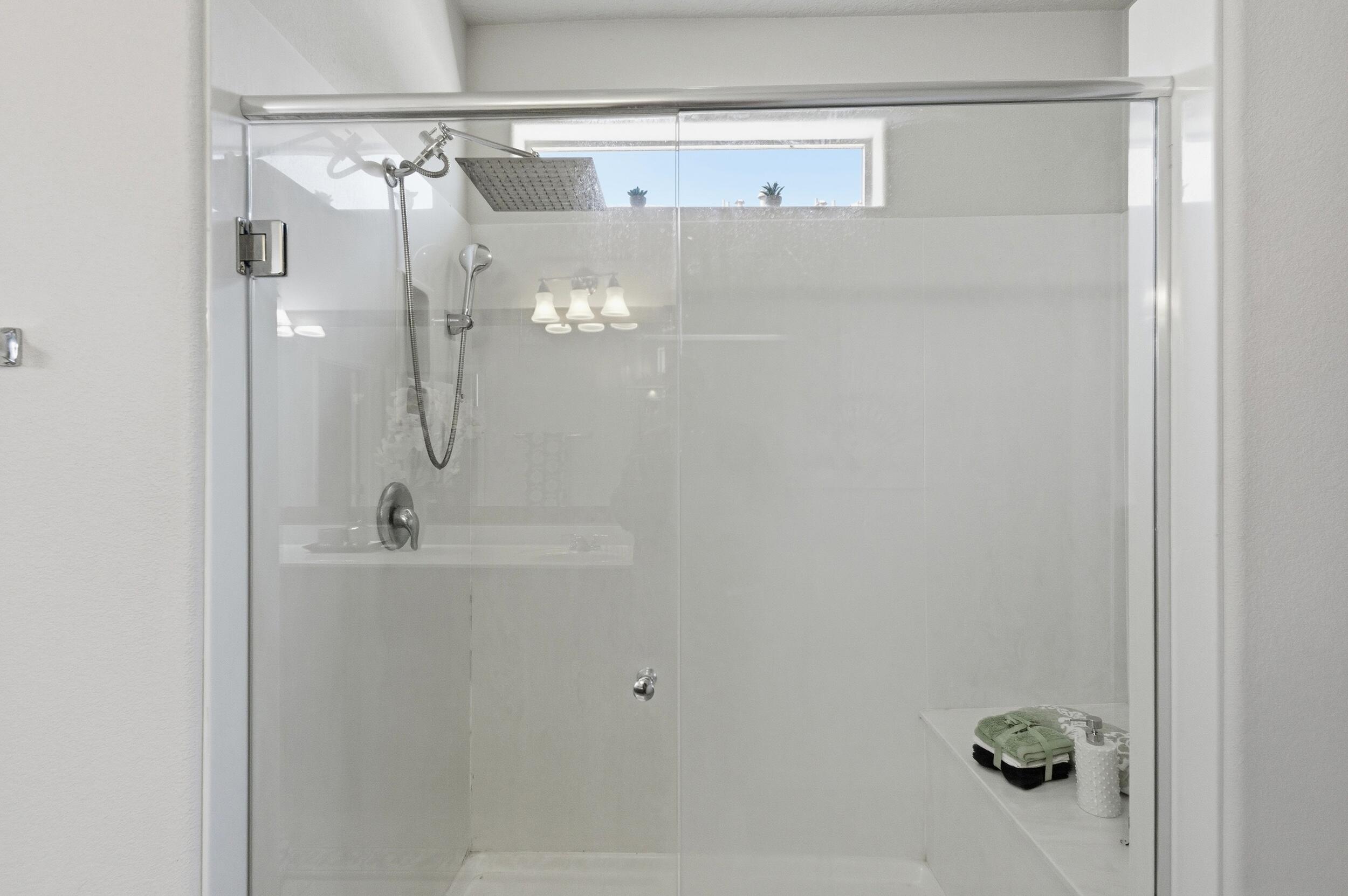 5048 Calle Espana NW