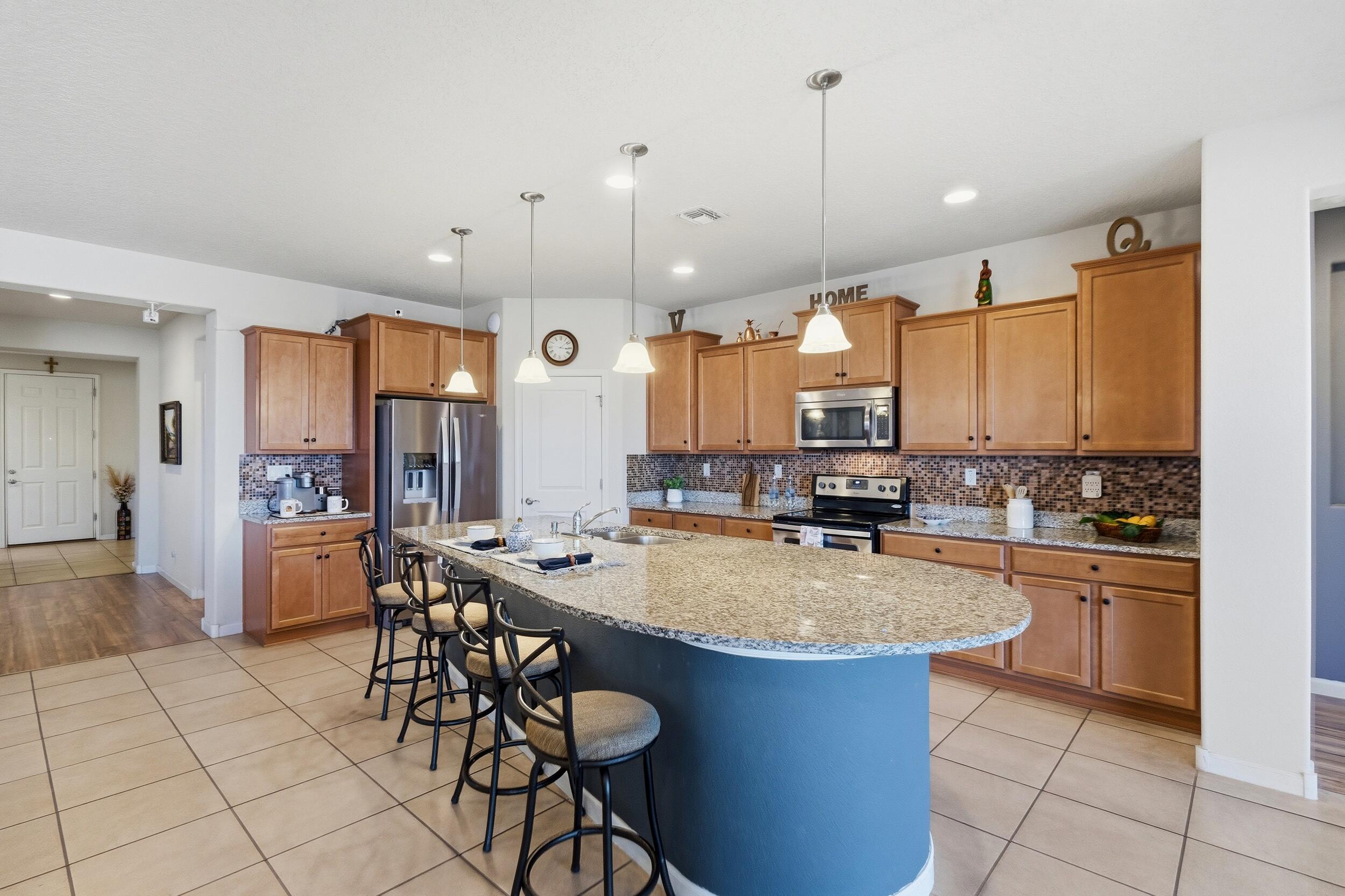 5048 Calle Espana NW