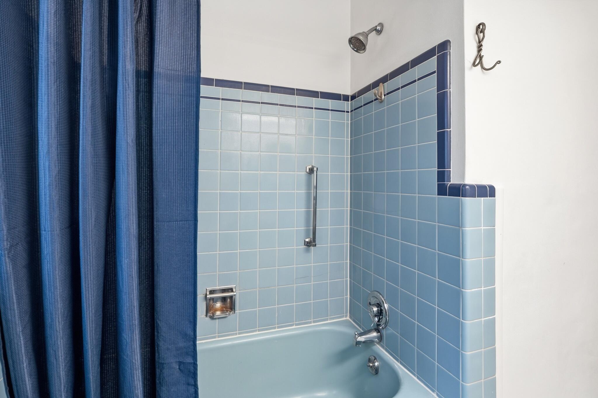 1405 Sigma Chi Road NE