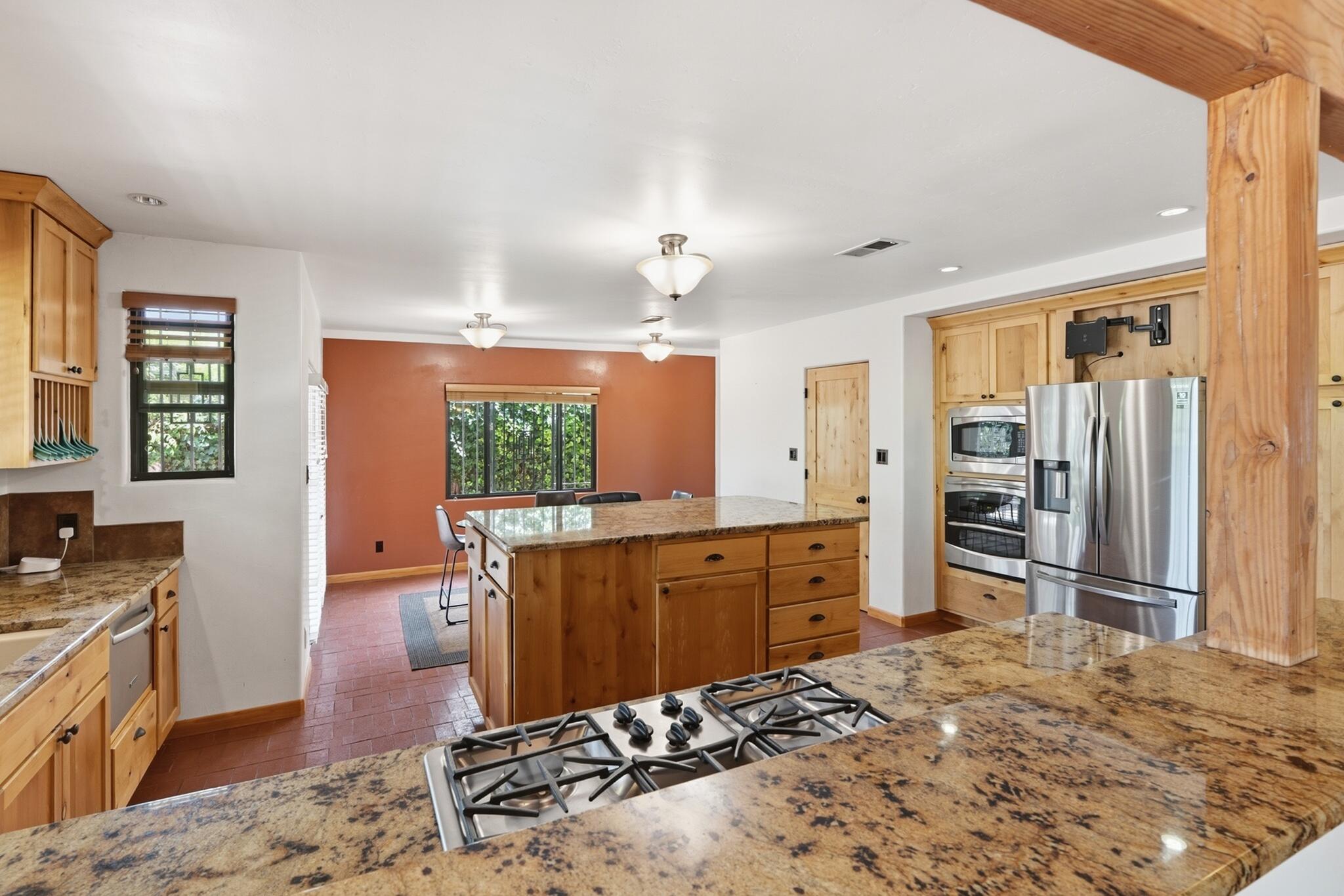 1405 Sigma Chi Road NE